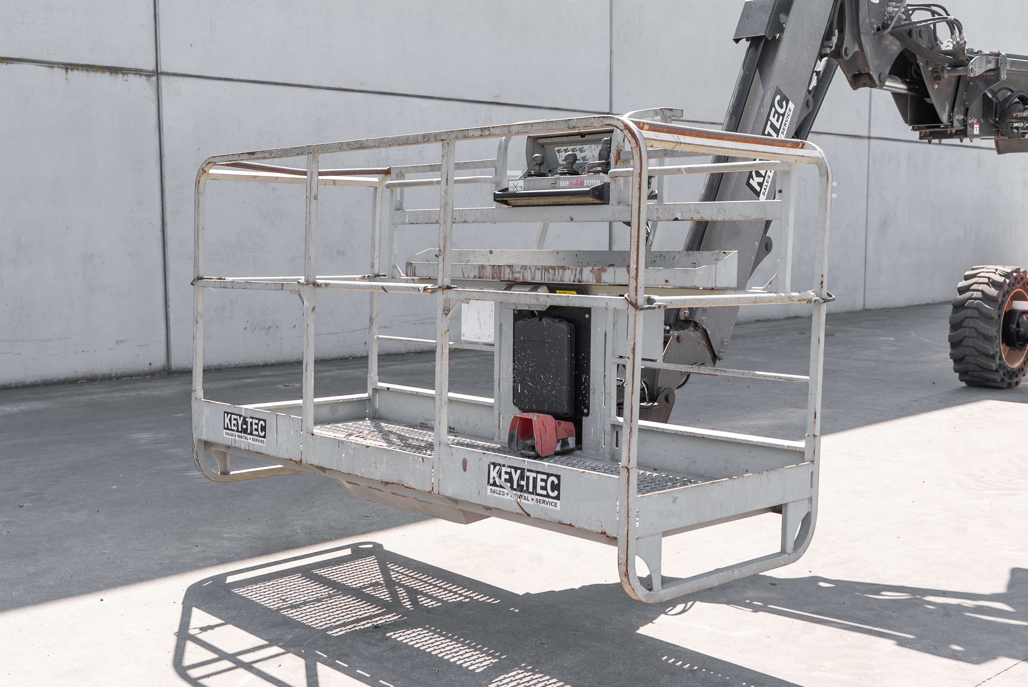 Manitou - Hoogwerkers - TJ 280 - Interieur achter