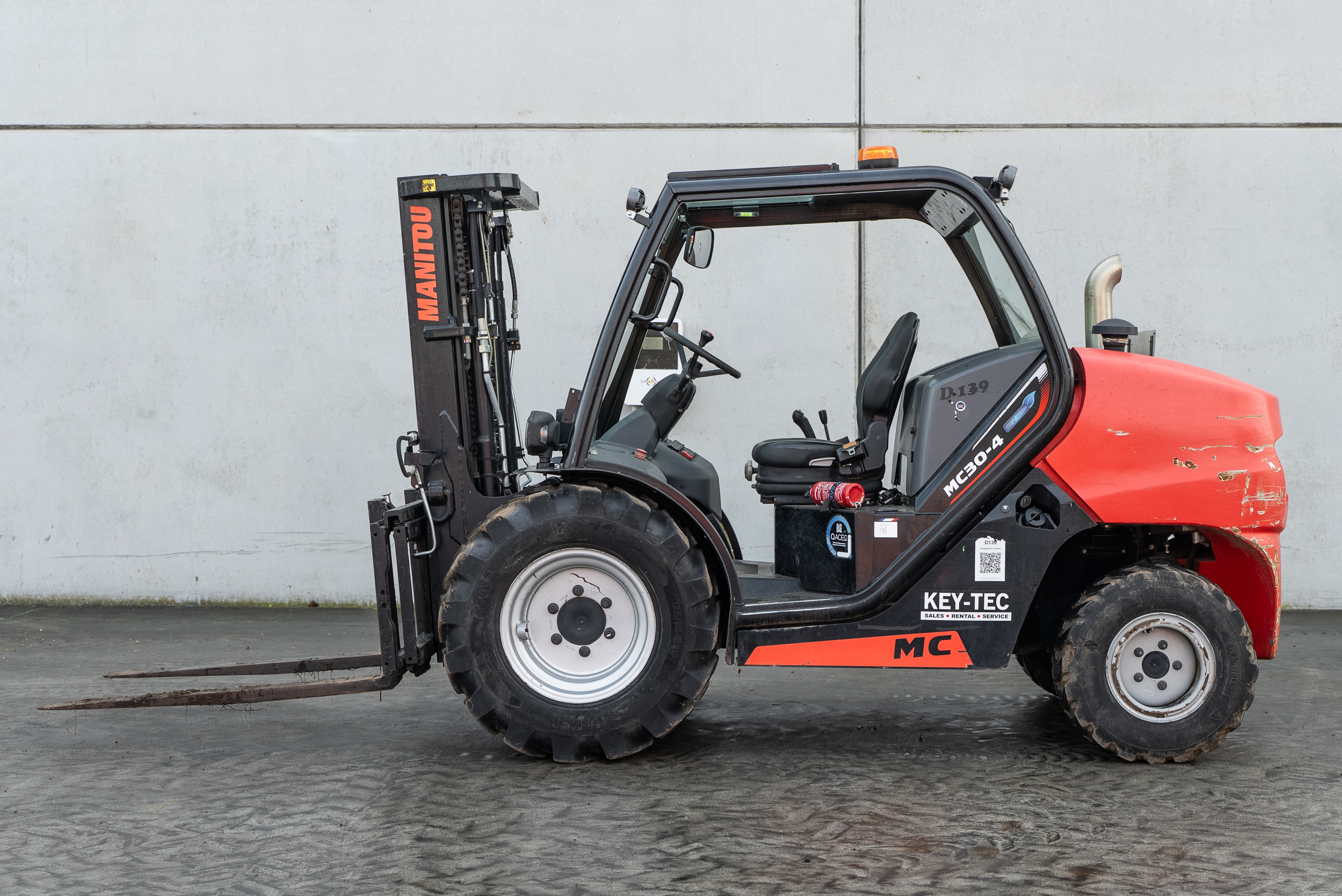 Manitou - Forklifts - MC 30-4 D K ST5 S1 - Side