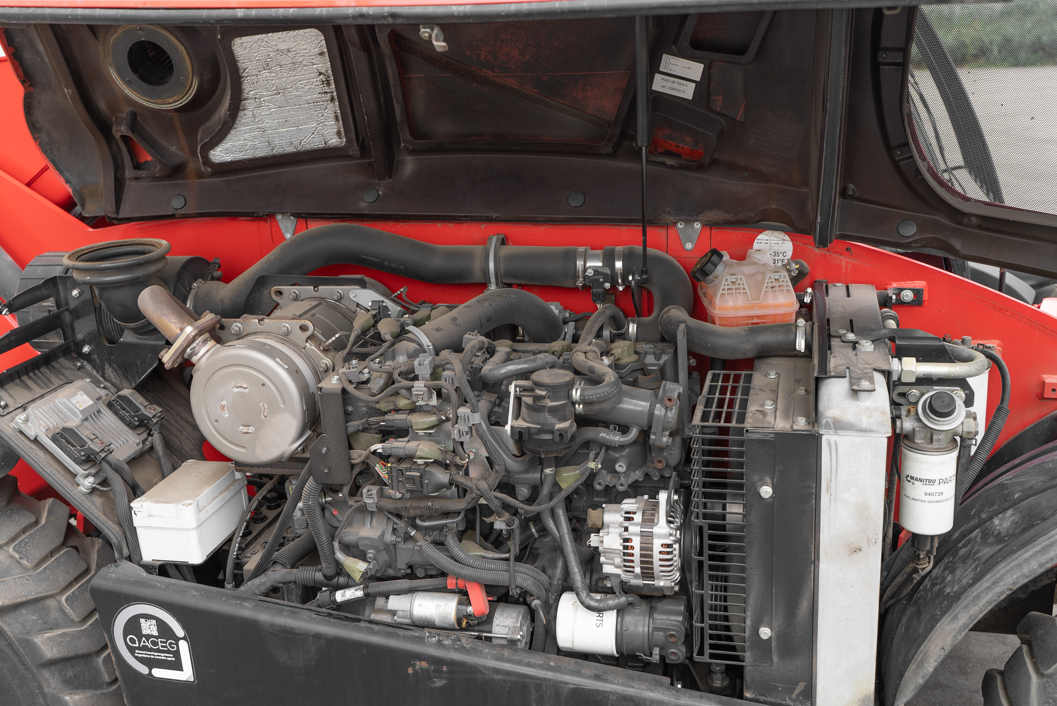 MT 625 H COMFORT 75K ST5 S1 - Engine