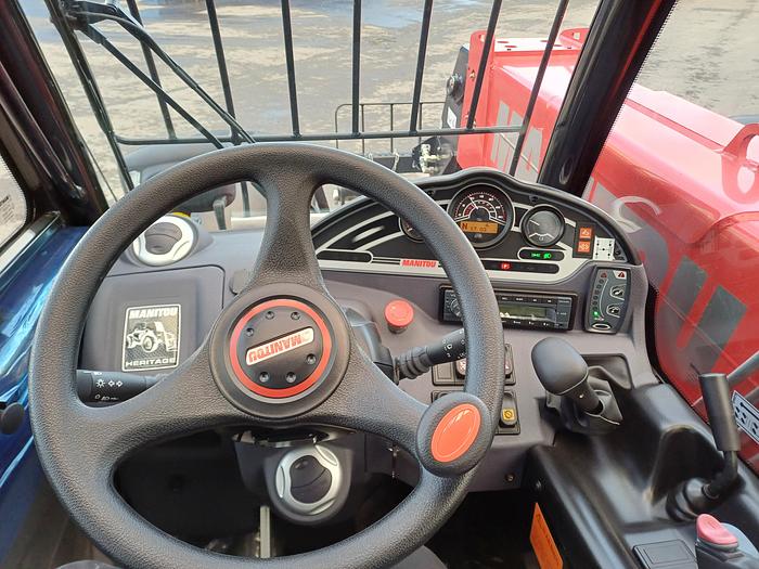 MT 733 EASY 75D ST5 S1 - Interior
