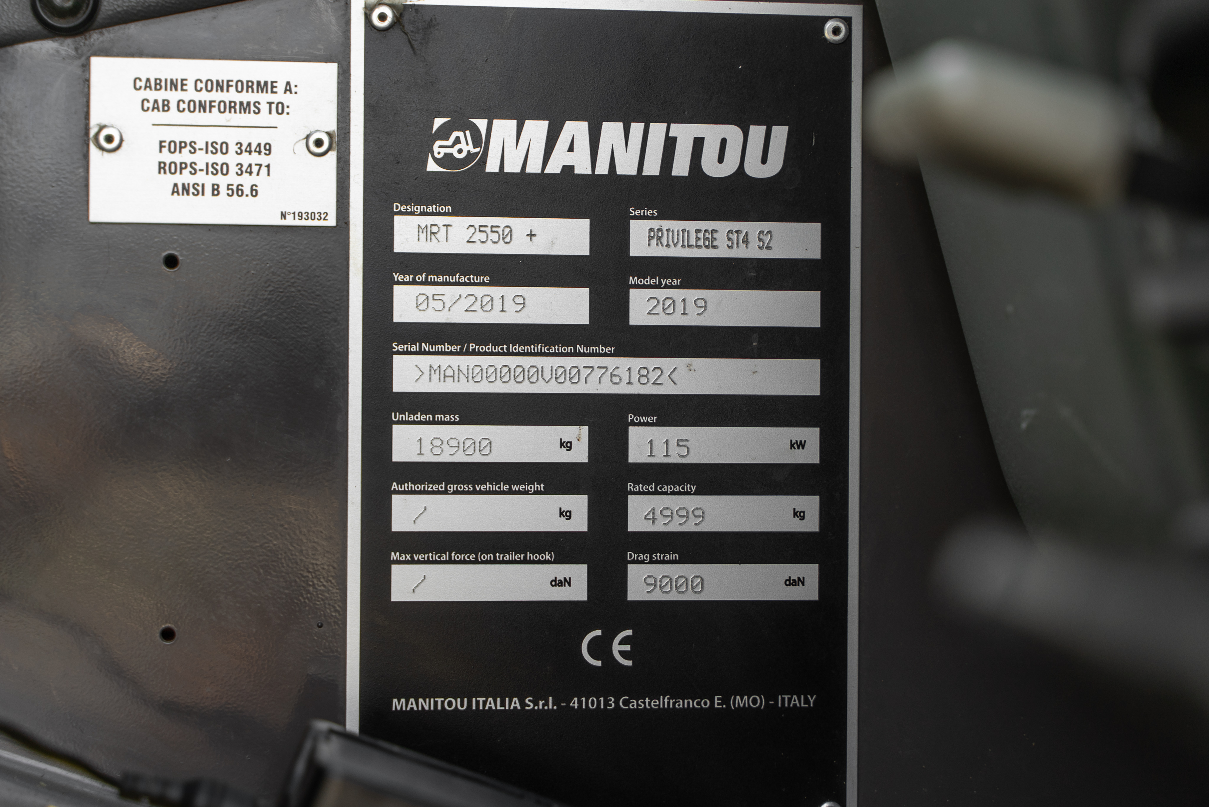 MRT 2550 PRIV+ ST4 S2 - Identification plate