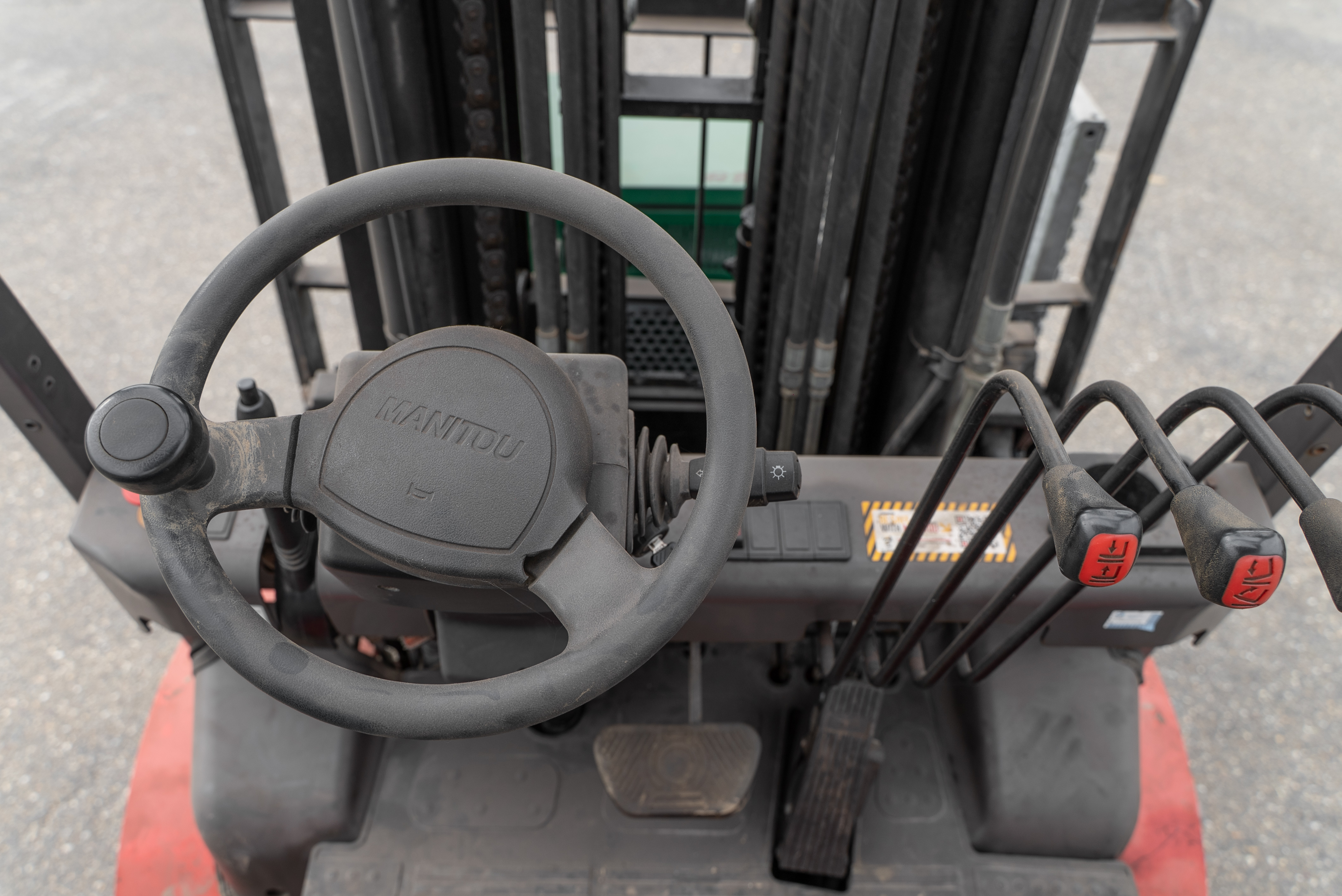 ME 435 80V S3 - Interior front