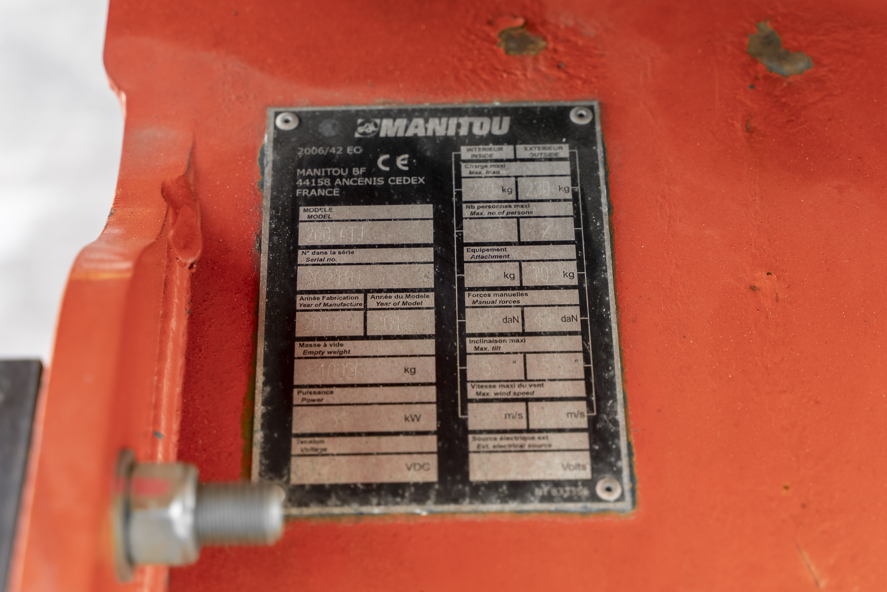 ATJ 200 RC - Identification plate