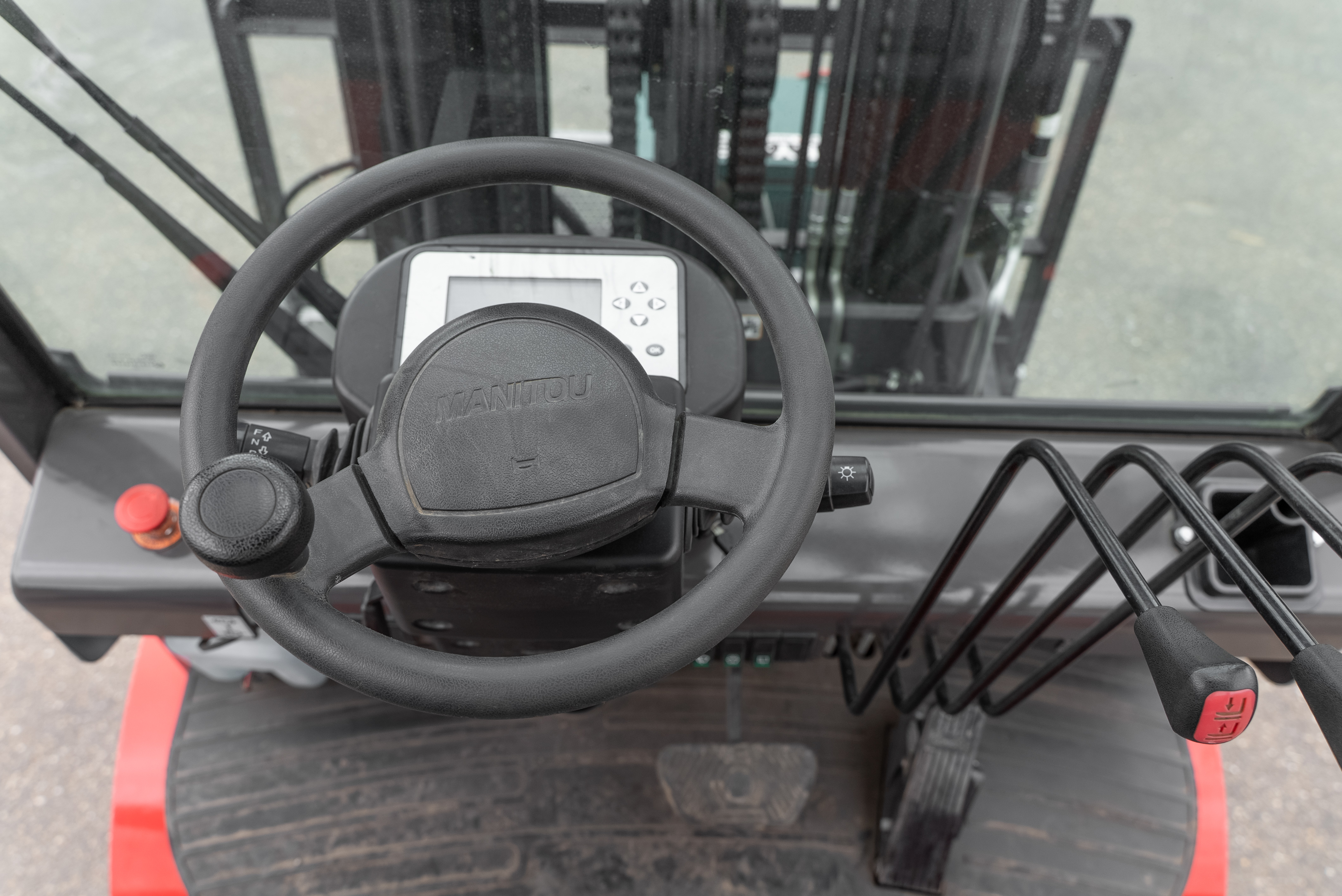 ME 450 80V S3 - Interior front