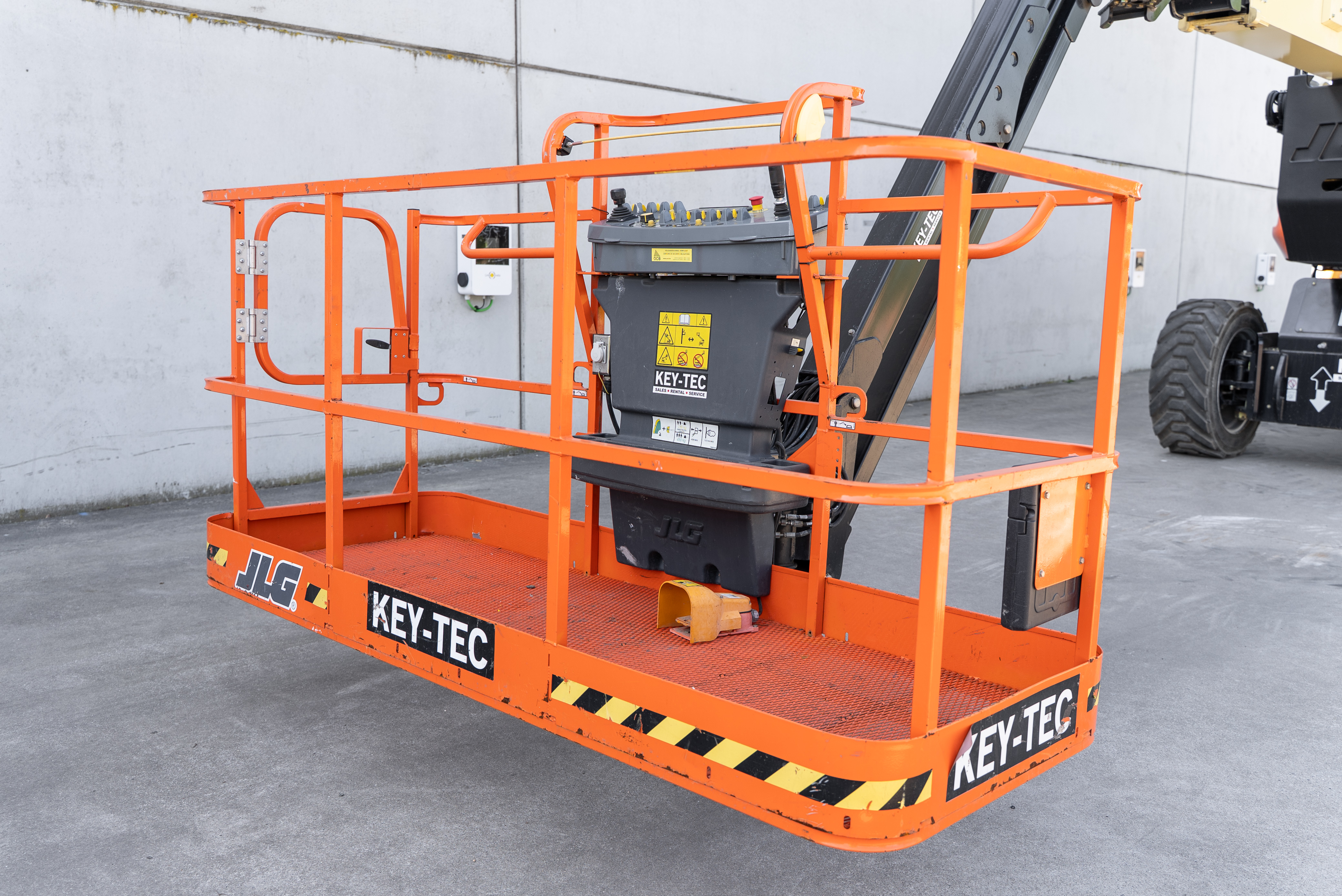 Jlg - Nacelles élévatrices - 1250 AJP - Intérieur arrière