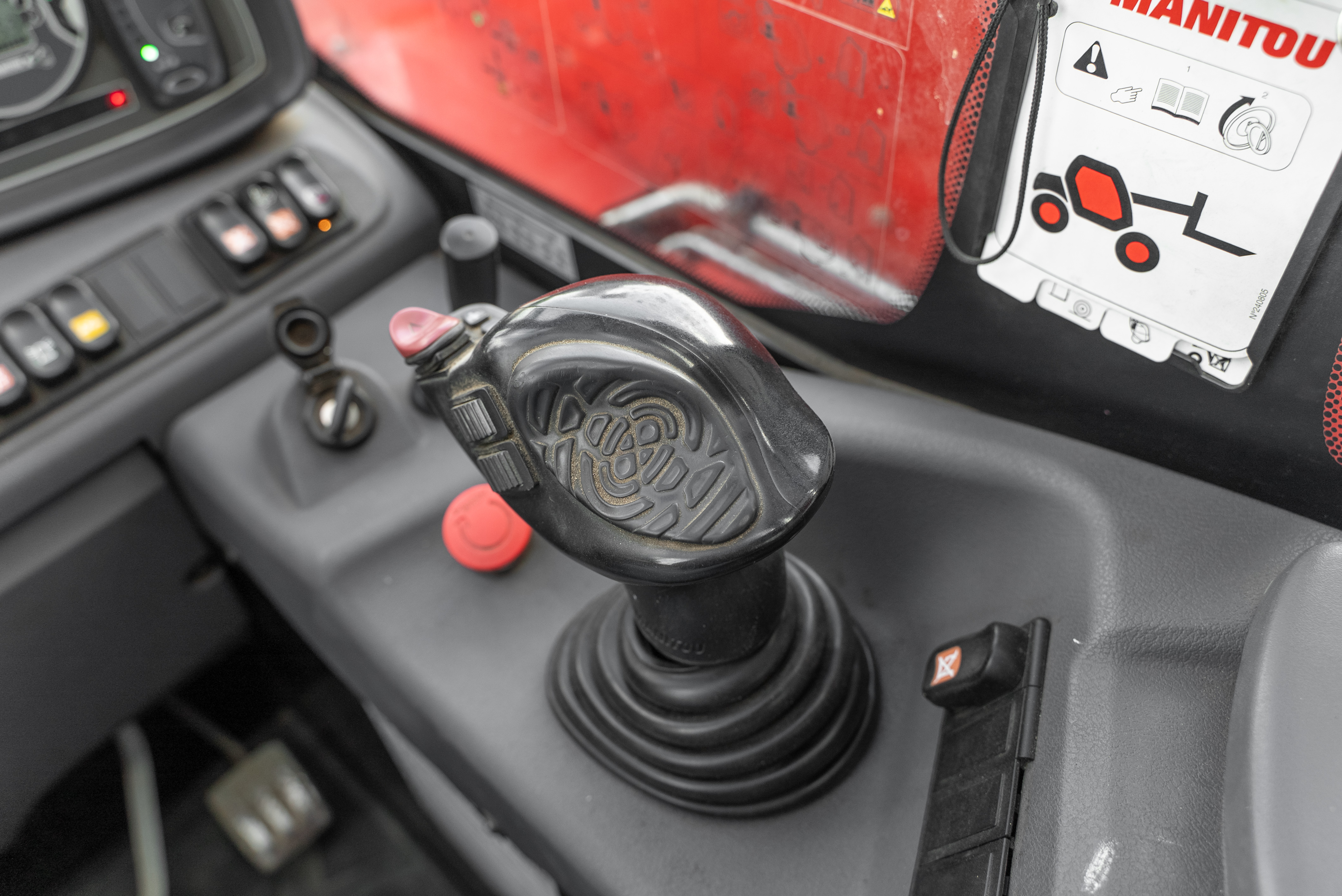 Manitou - Verreikers - MT 625 H COMFORT 75K ST5 S1 - Productfoto