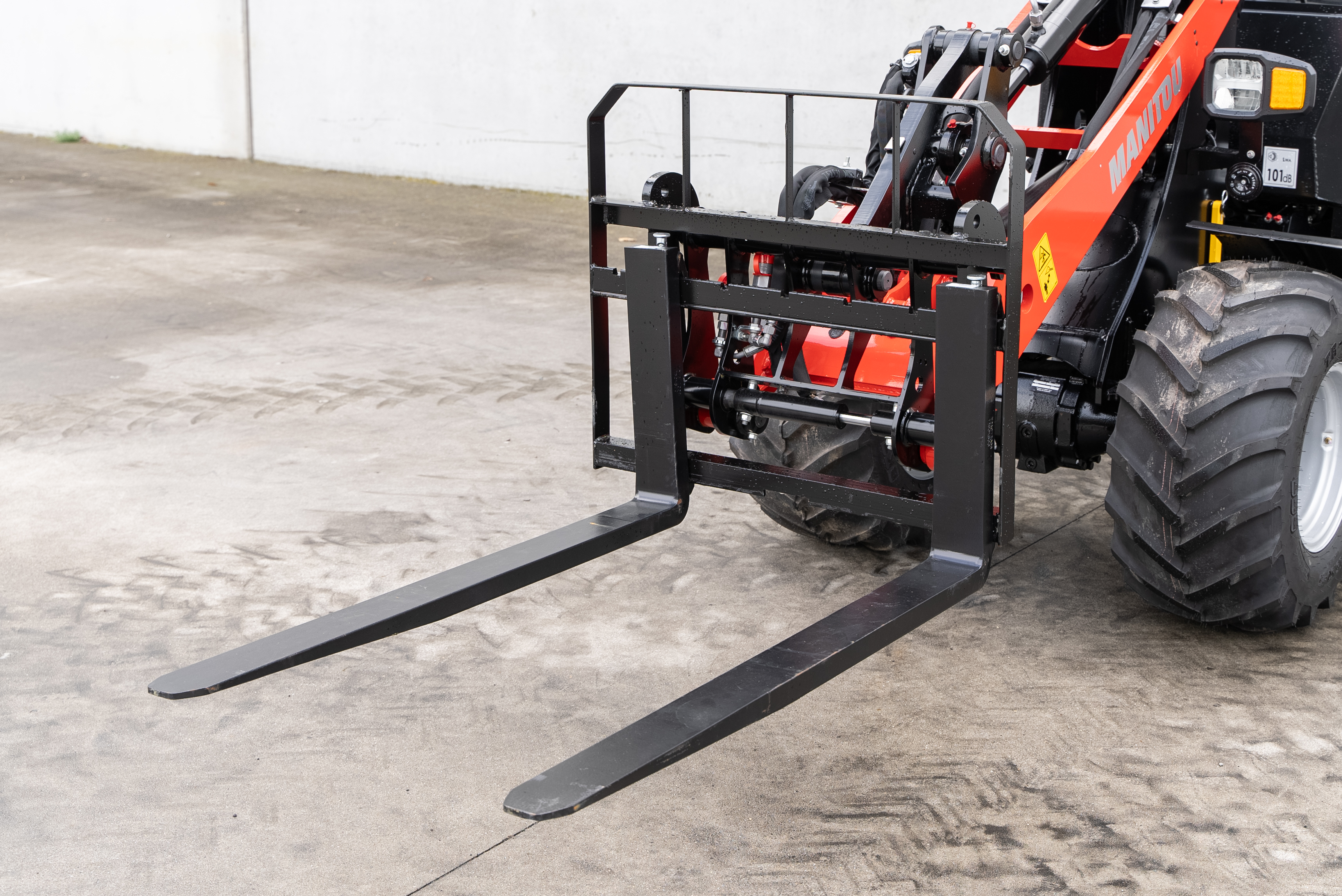 Manitou - Wheelloaders - MLA 3-25 H P ST5 S1 - Product image