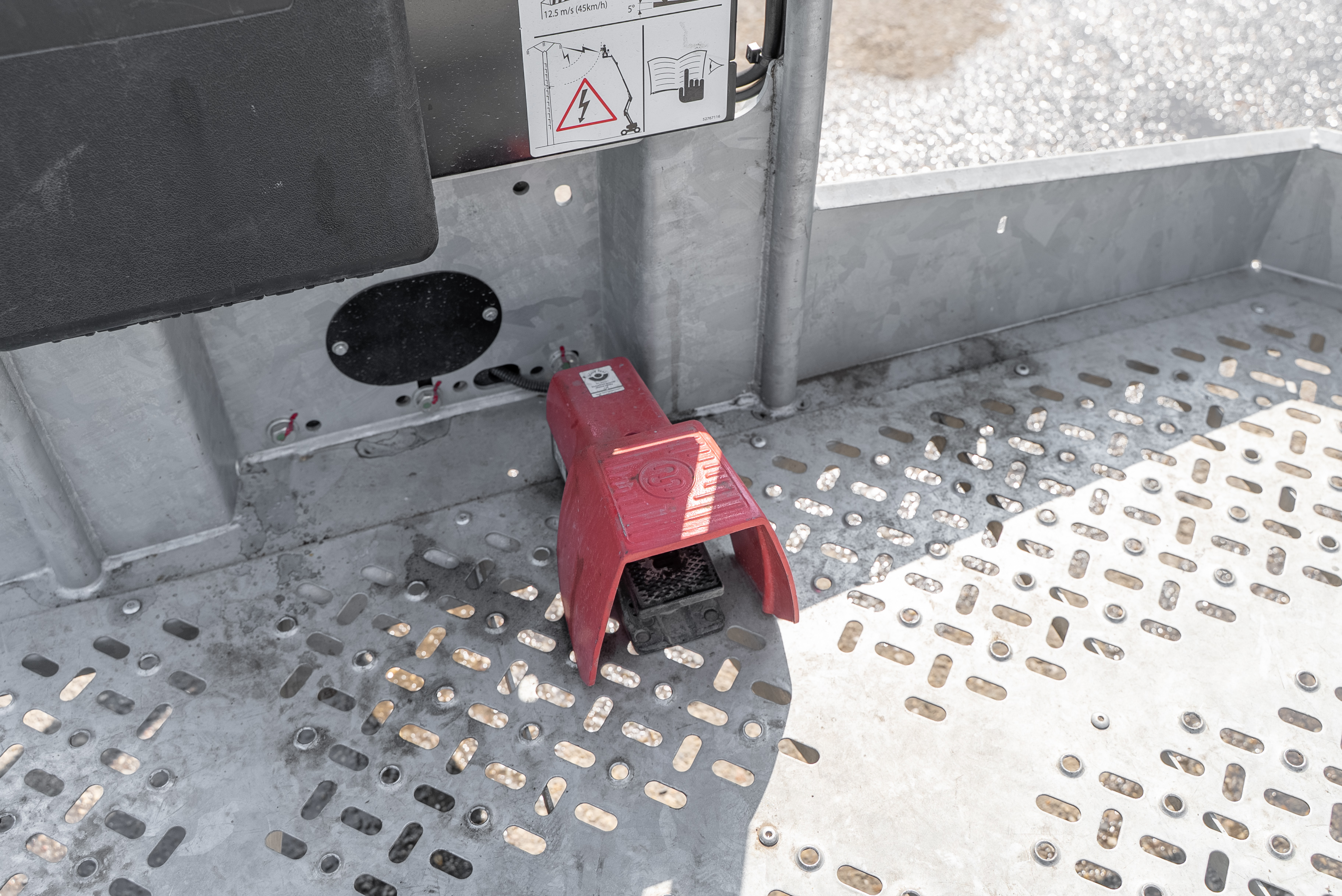 ATJ 180 E S1 - Product image