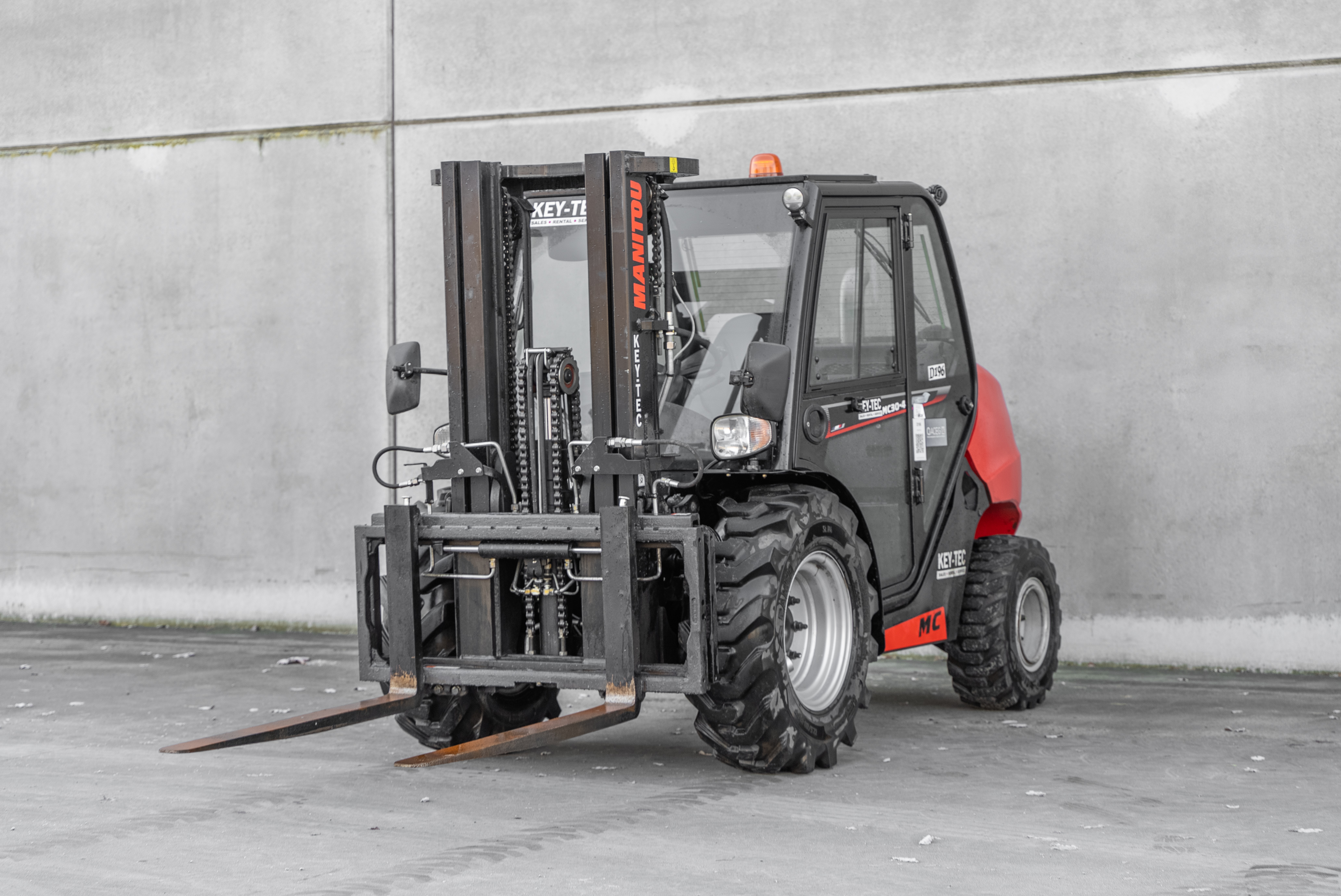 MC 30-4 D K ST5 S1 - Front left