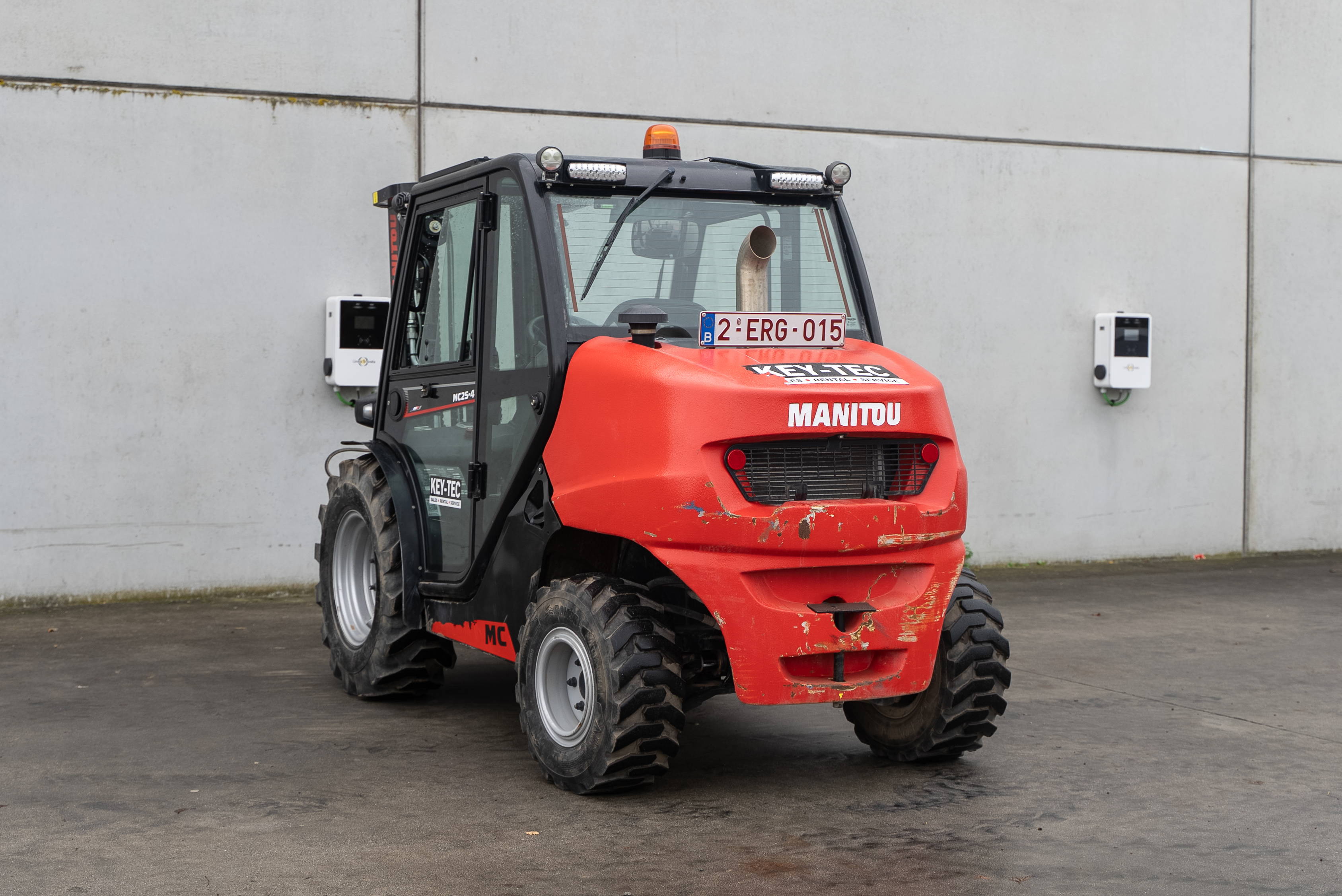 Manitou - Chariots élévateurs - MC 25-4 D K ST5 S1 - Arrière gauche