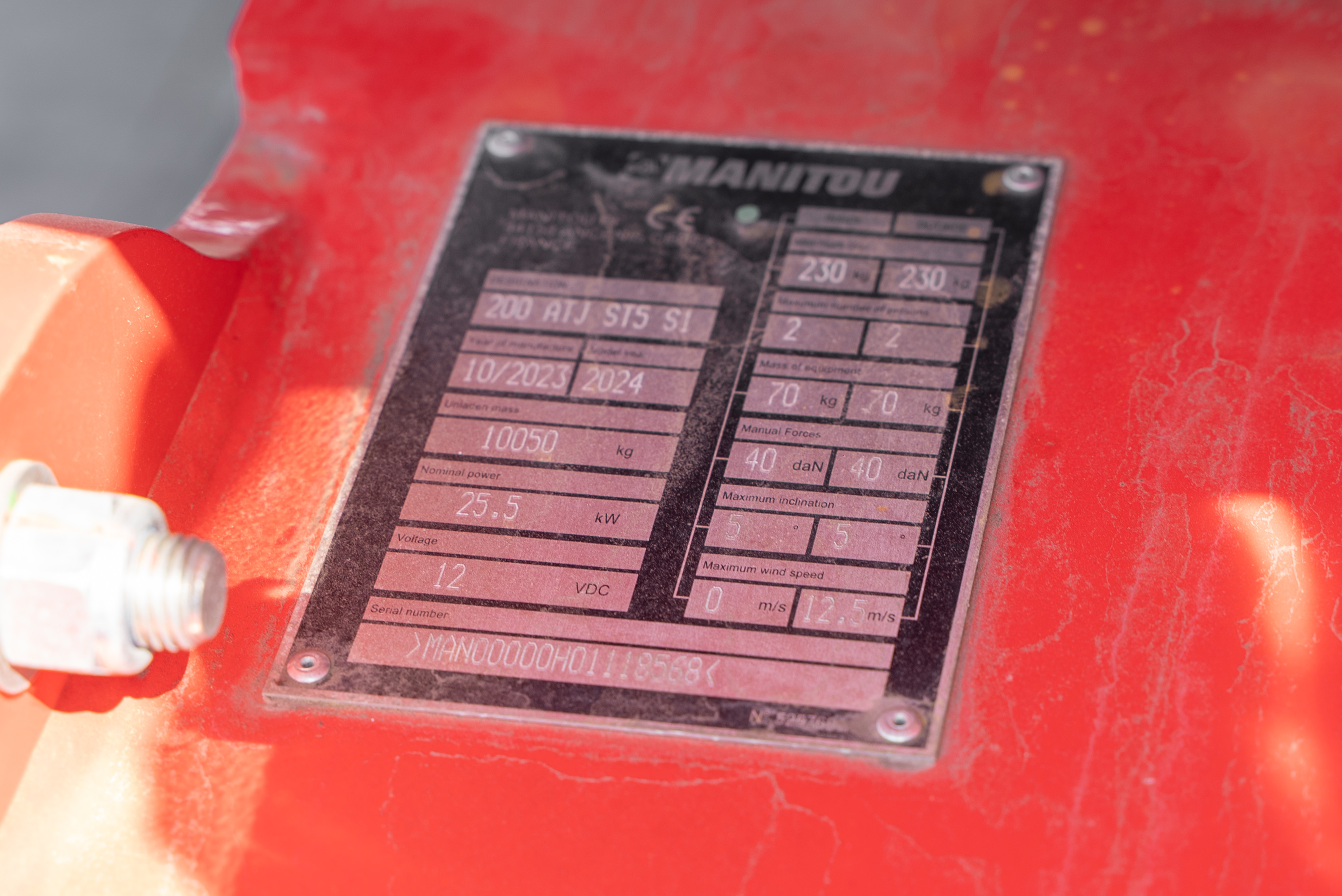 ATJ 200 RC ST5 S1 - Identification plate