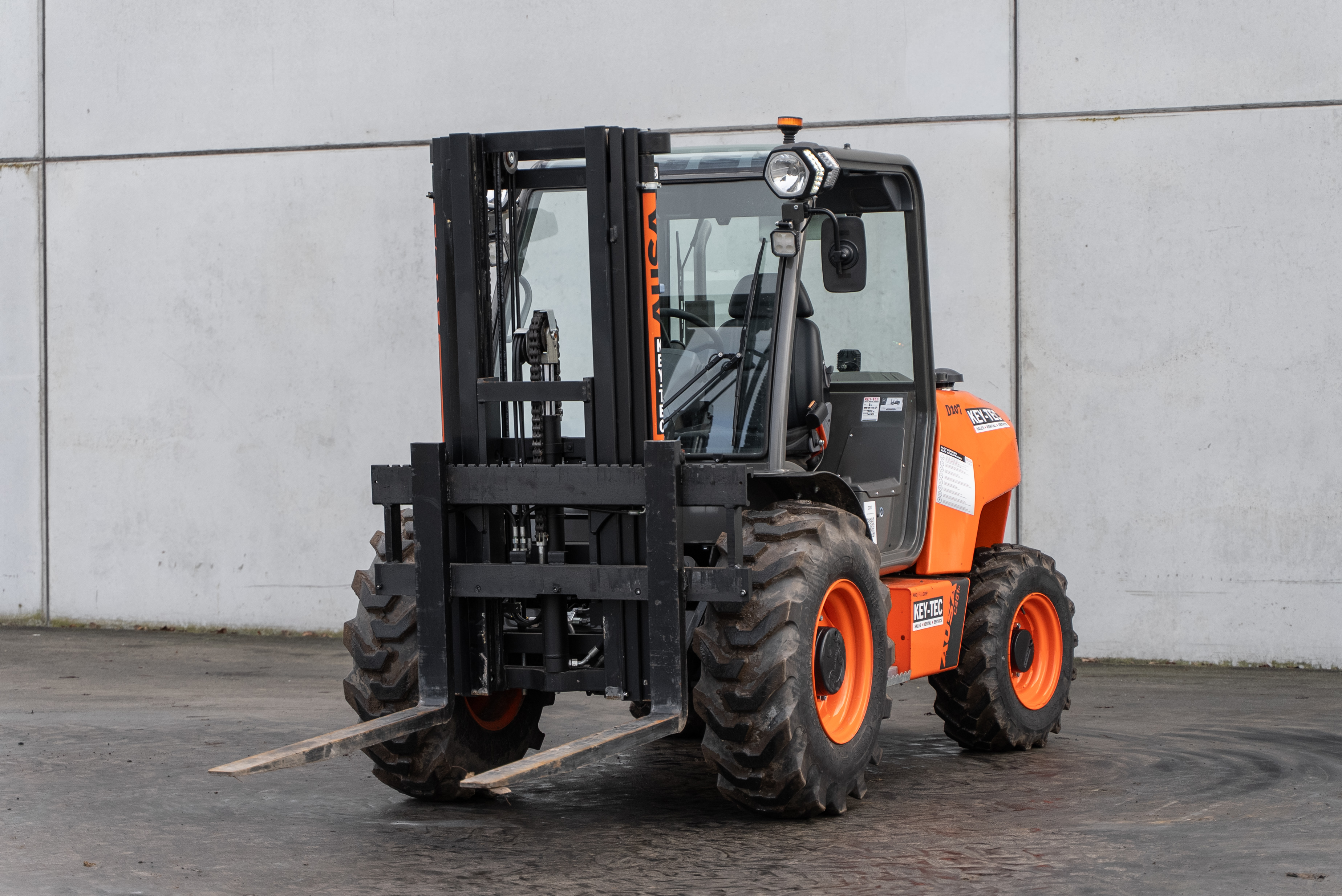C251 Hx4 - Front left