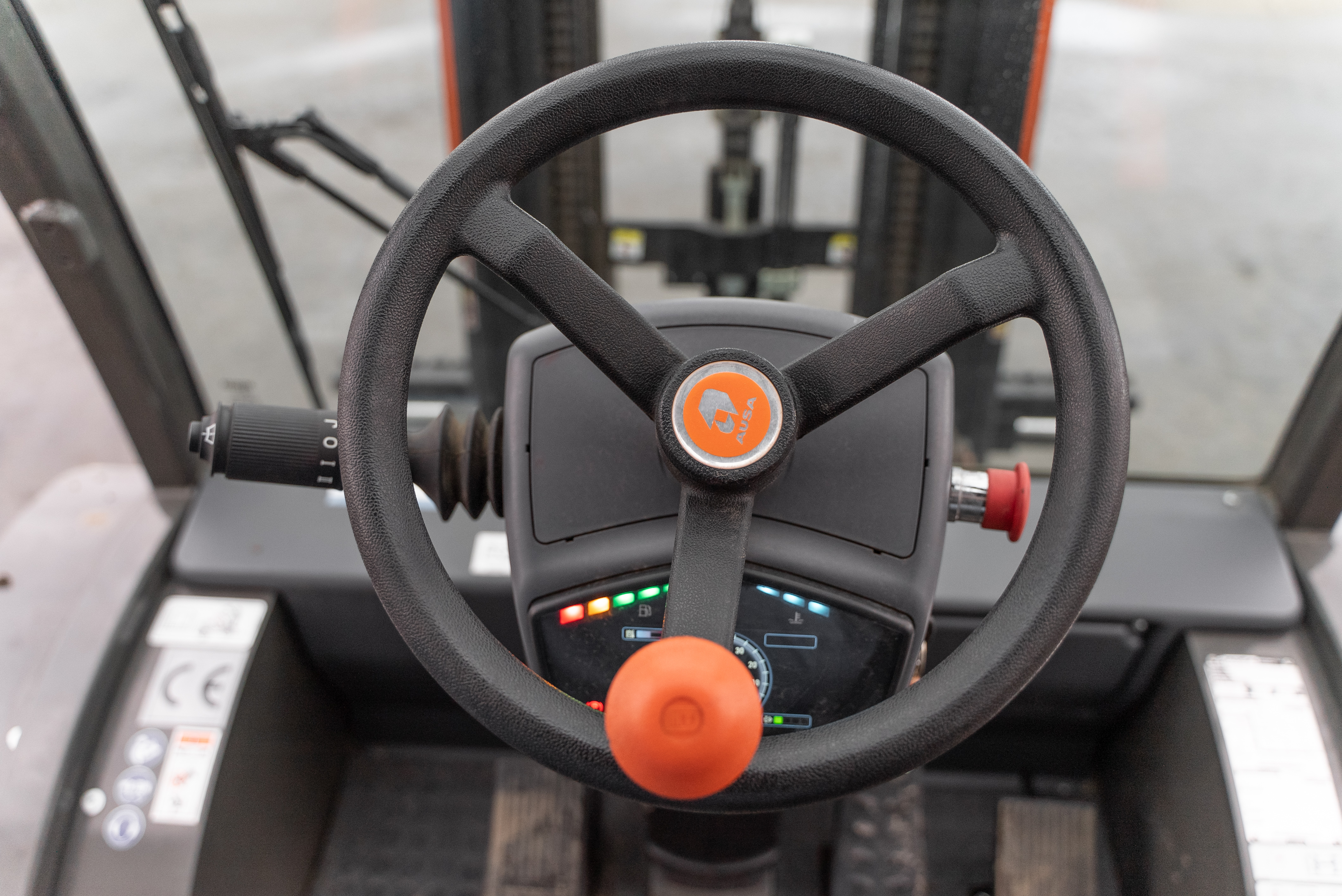 C251 Hx4 - Interior front