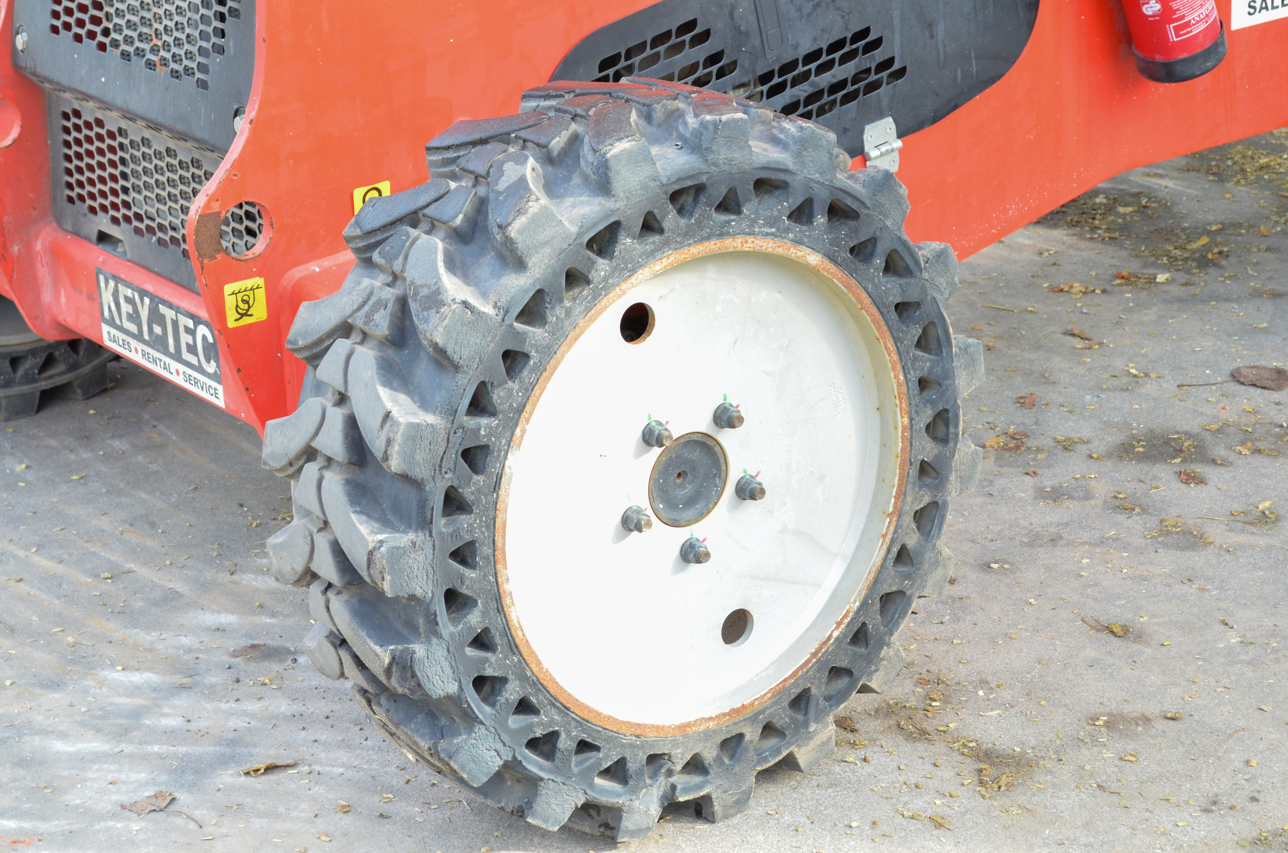 MAN GO 12 - Chassis / Wheel