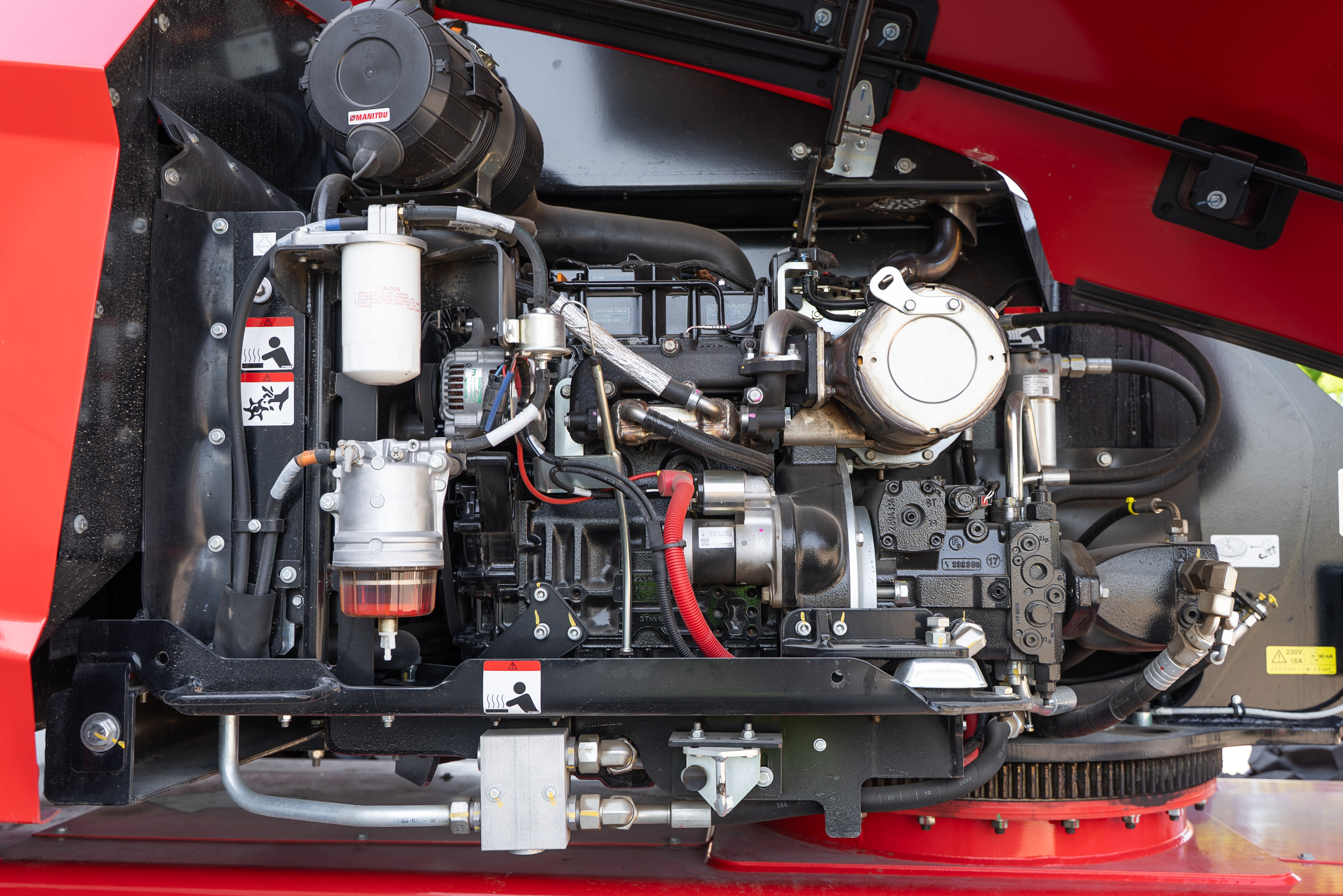 TJP 220 4RD ST5 S1 - Engine
