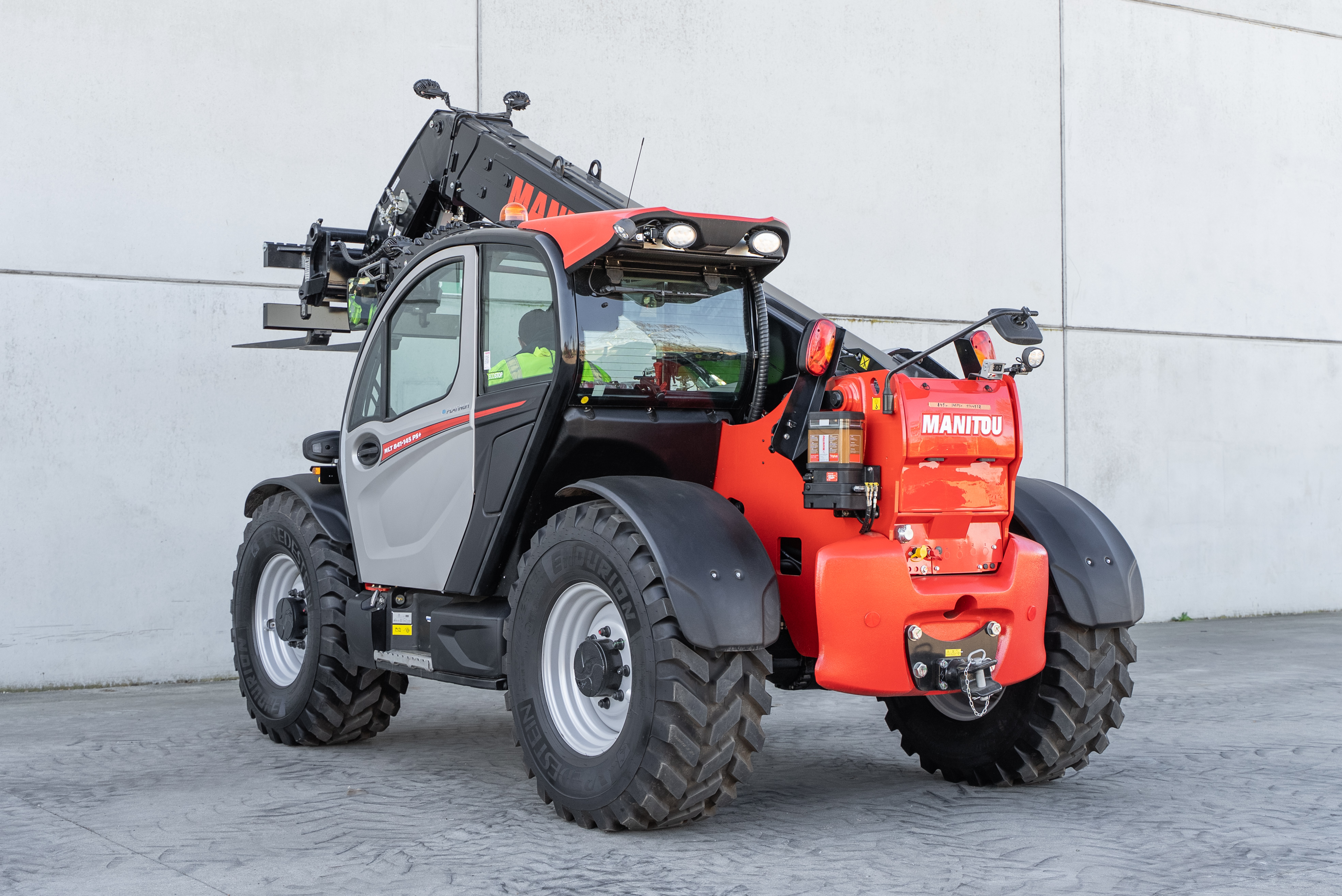 Manitou - Telehandlers - MLT 841 145 PS+ Y ST5 S1 - Back left