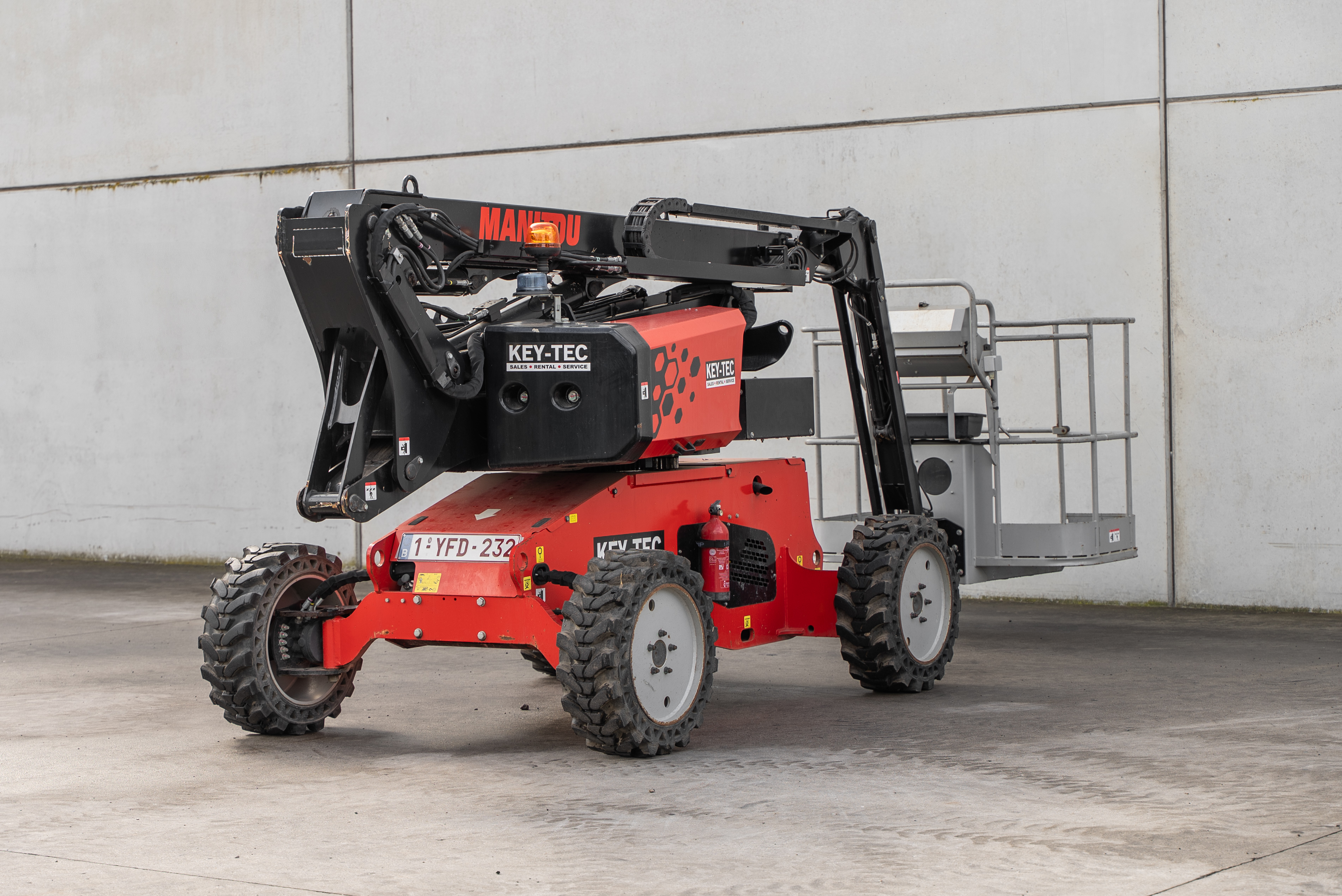 Manitou - Nacelles élévatrices - MAN GO 12 - Arrière droite