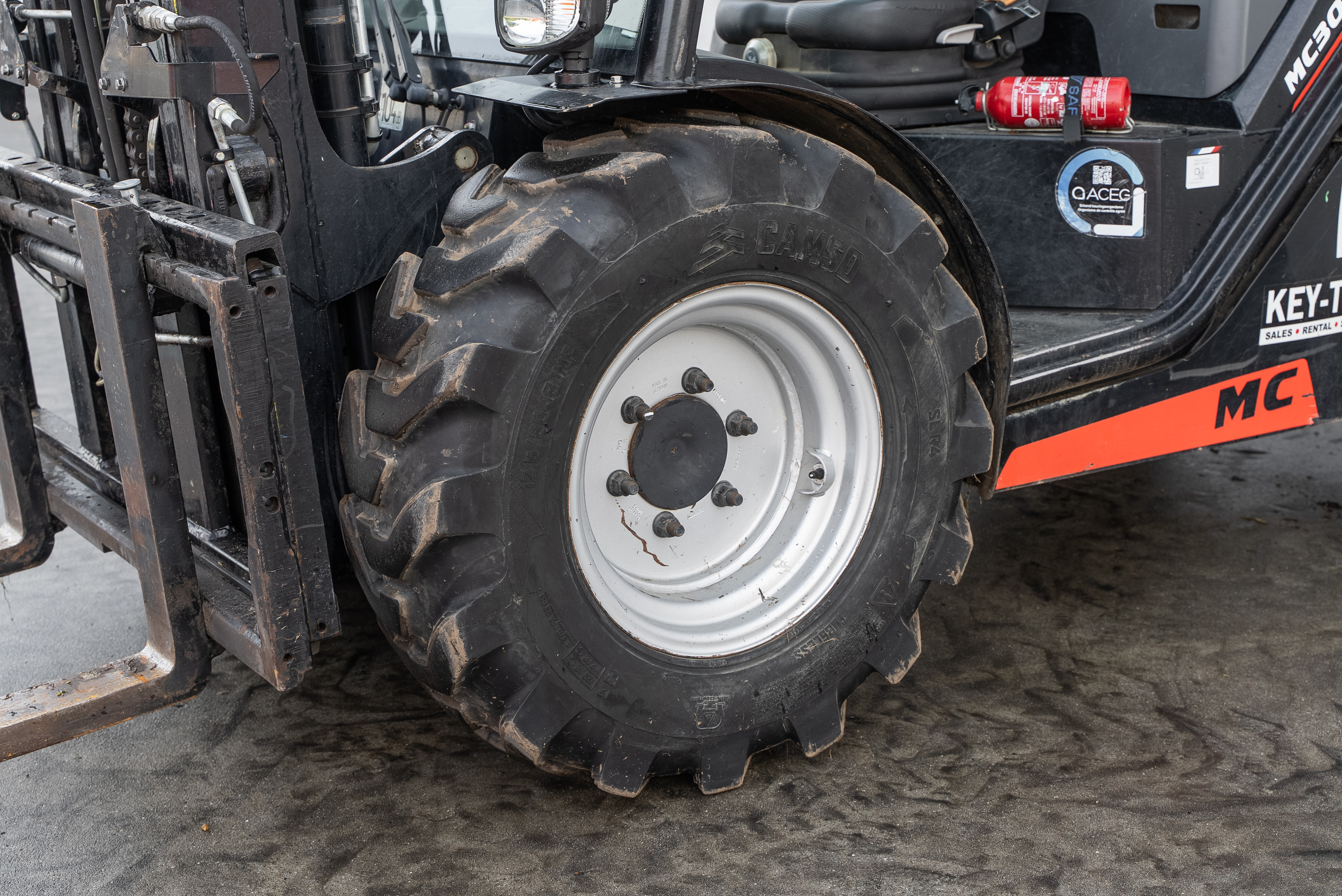 Manitou - Forklifts - MC 30-4 D K ST5 S1 - Chassis / Wheel
