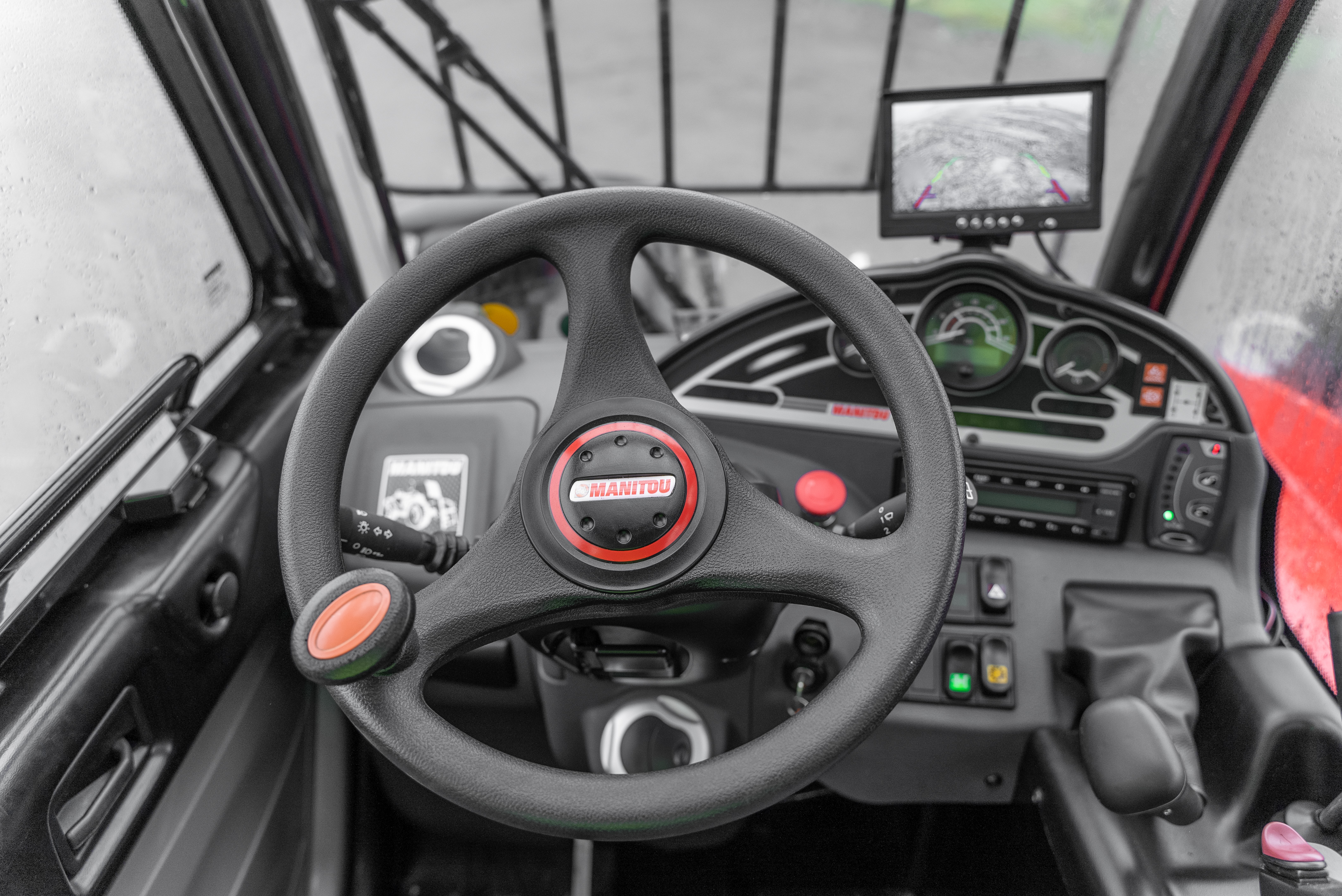 MT 733 EASY 75D ST5 S1 - Interior front