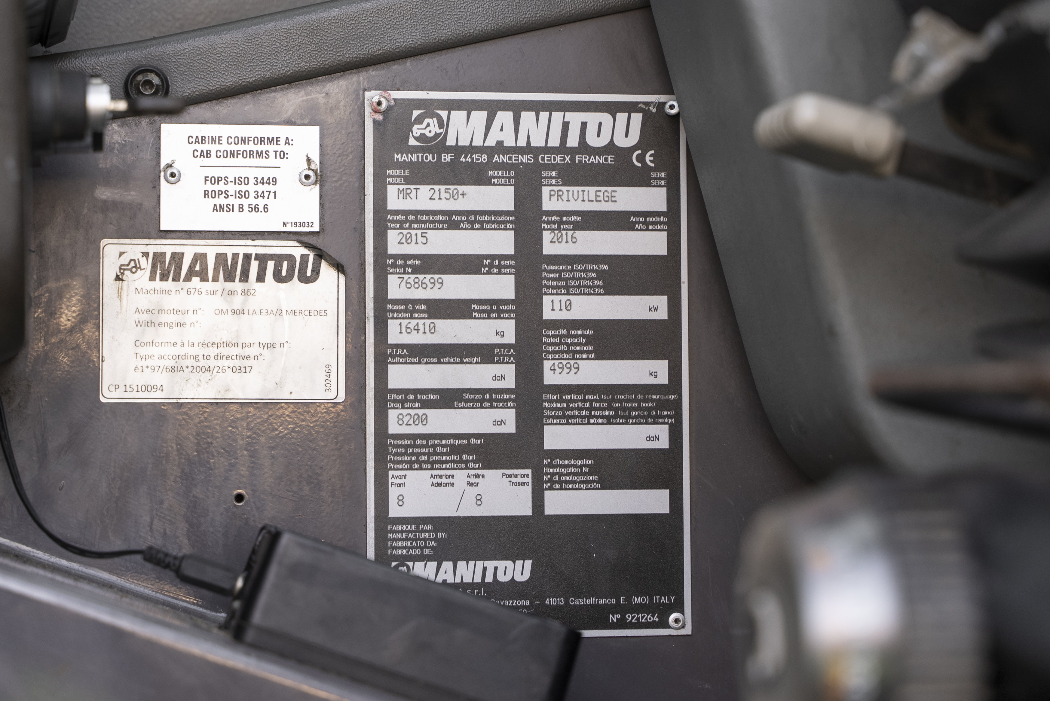 MRT 2150 PRIV+ - Identification plate