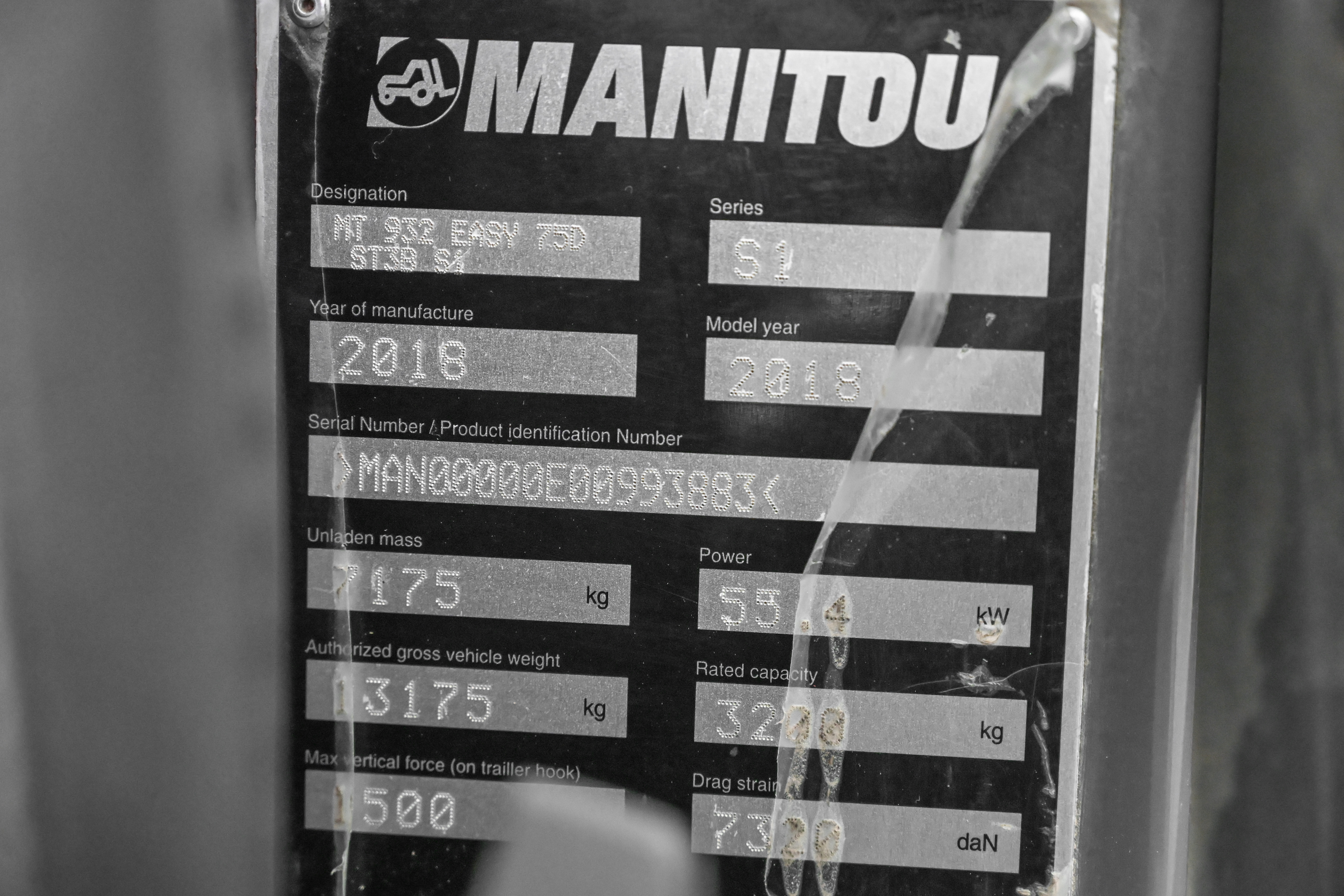 MT 932 EASY 75D ST3B S1 - Identification plate