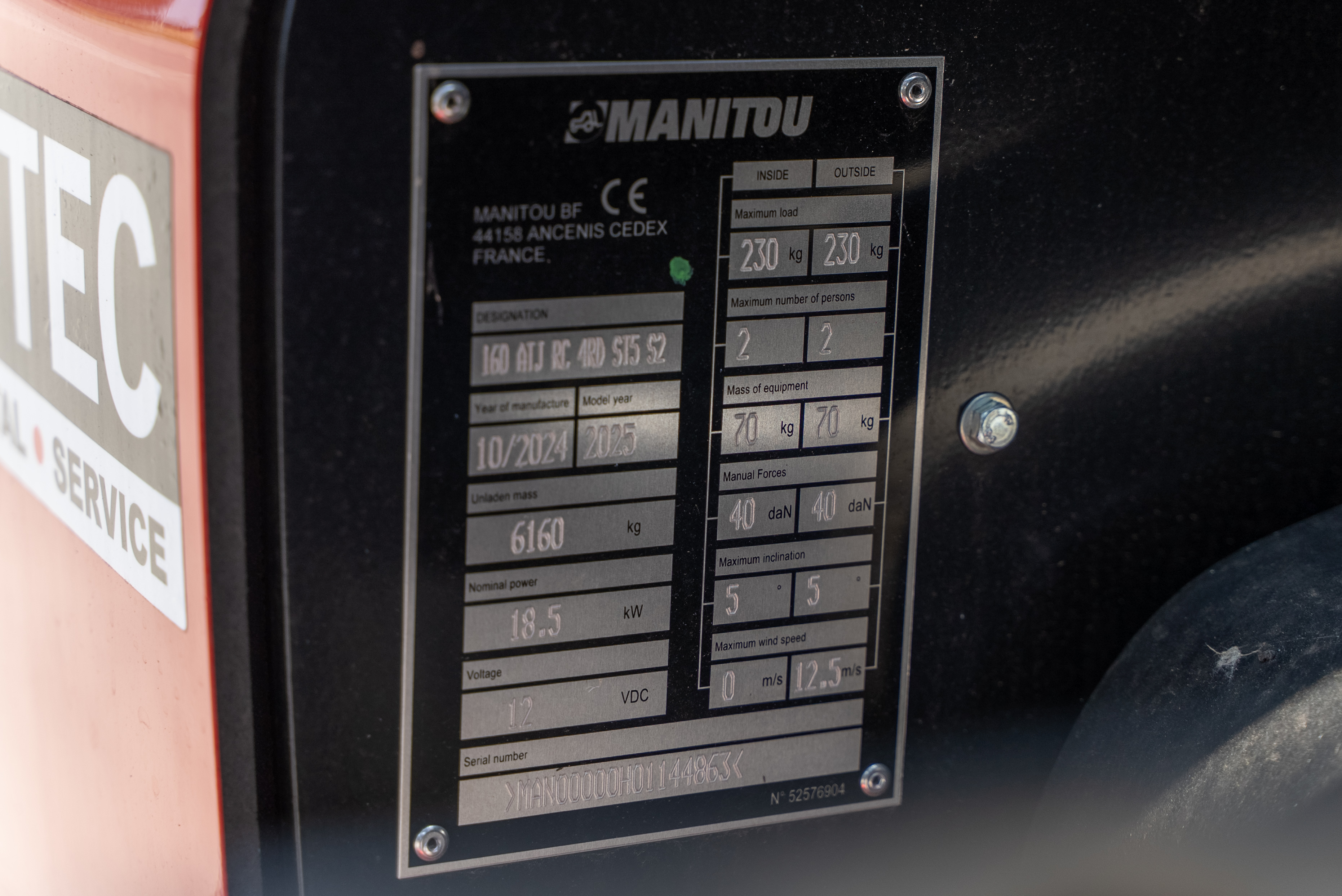 Manitou - Nacelles élévatrices - ATJ 160 RC 4RD ST5 S2 - Plaque signalétique