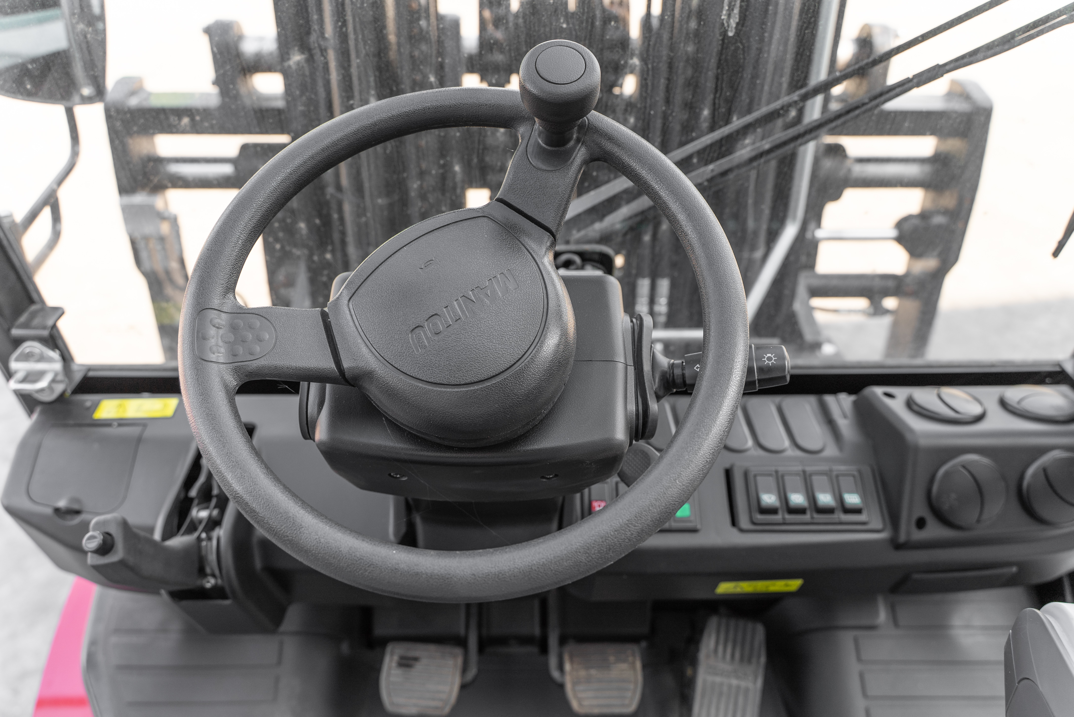 MI 55 D D ST5 S1 - Interior front