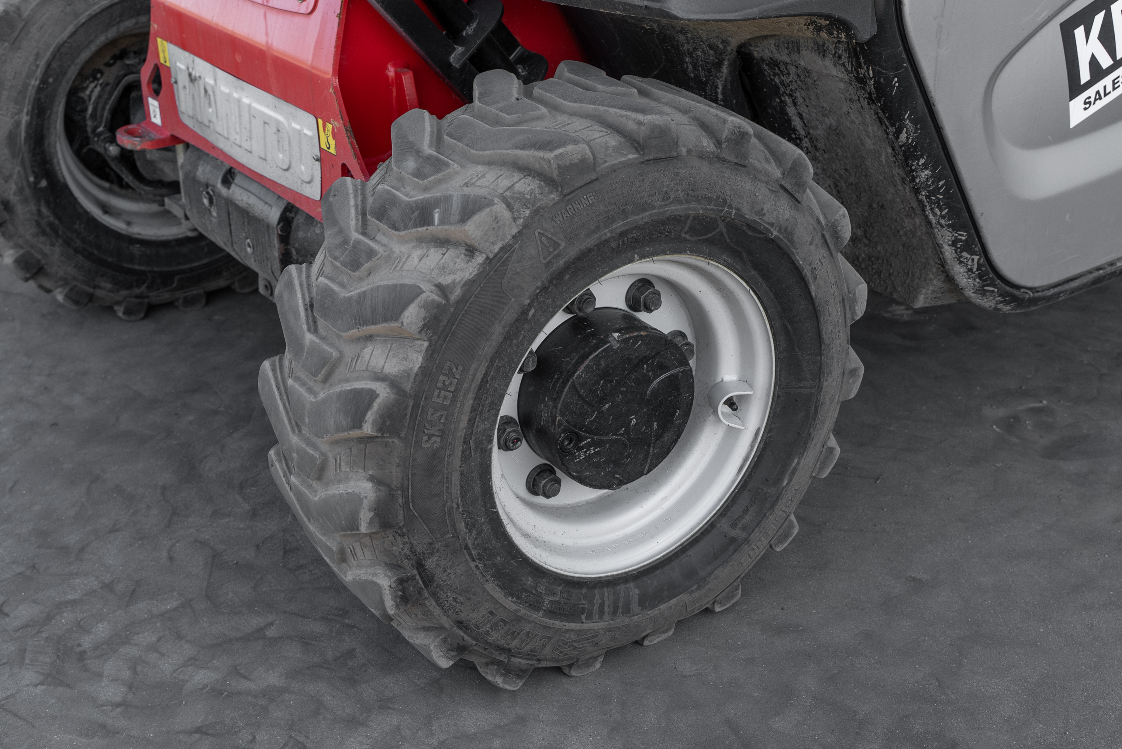 Manitou - Télescopiques - MT 625 H COMFORT 75K ST5 S1 - Châssis / Roue