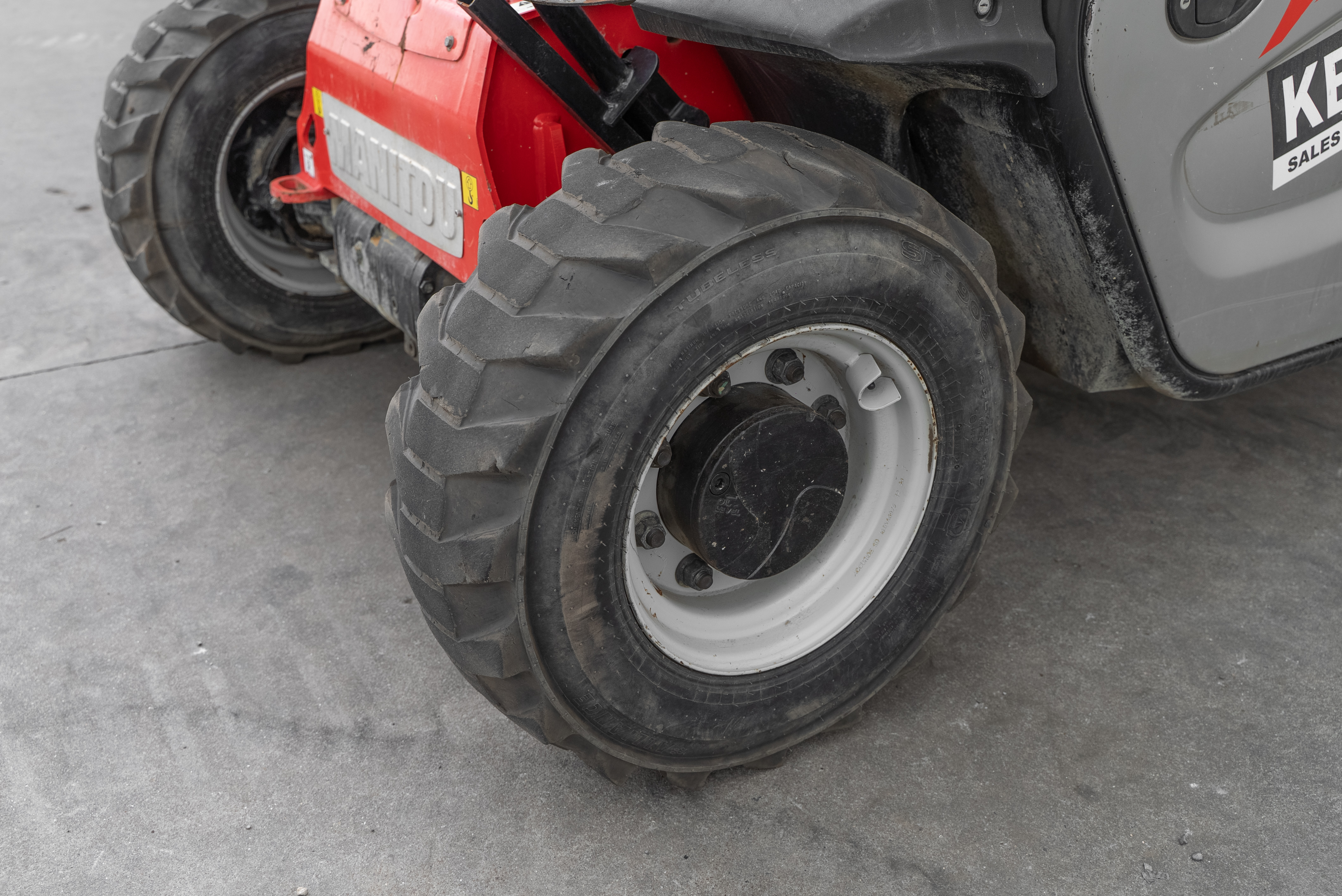 Manitou - Télescopiques - MT 625 H COMFORT 75K ST5 S1 - Châssis / Roue