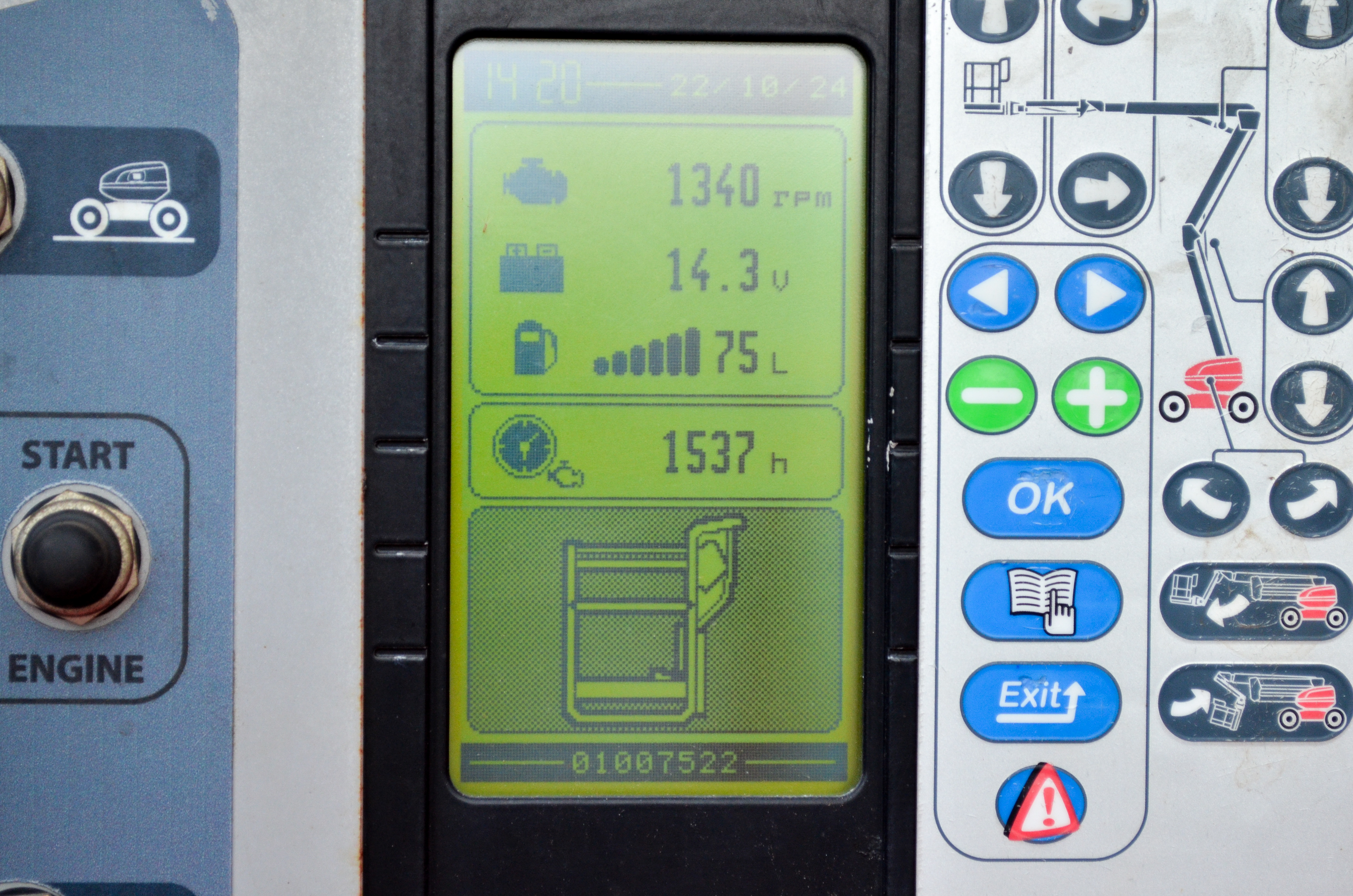 ATJ 200 RC - Hours / Display