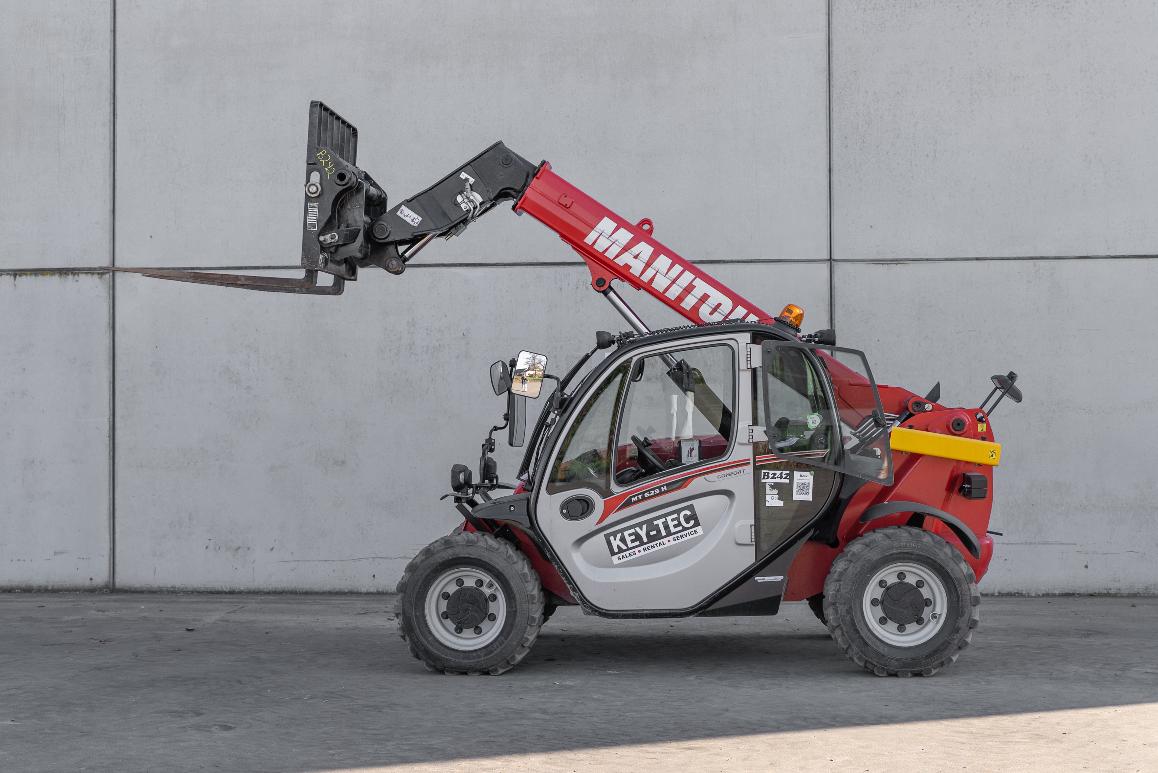 Manitou - Télescopiques - MT 625 H COMFORT 75K ST5 S1 - Vue latérale