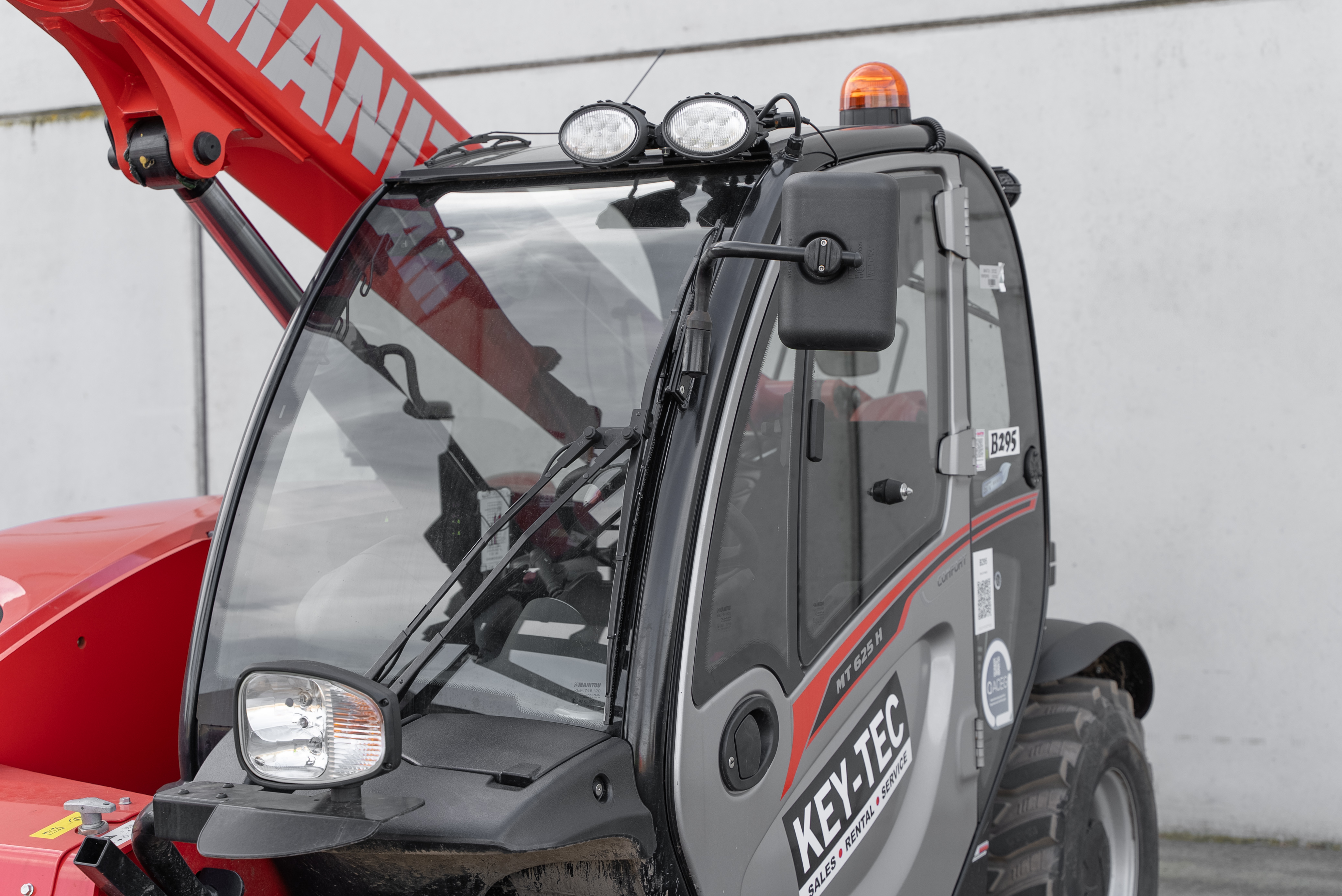 Manitou - Télescopiques - MT 625 H COMFORT 75K ST5 S1 - Image produit