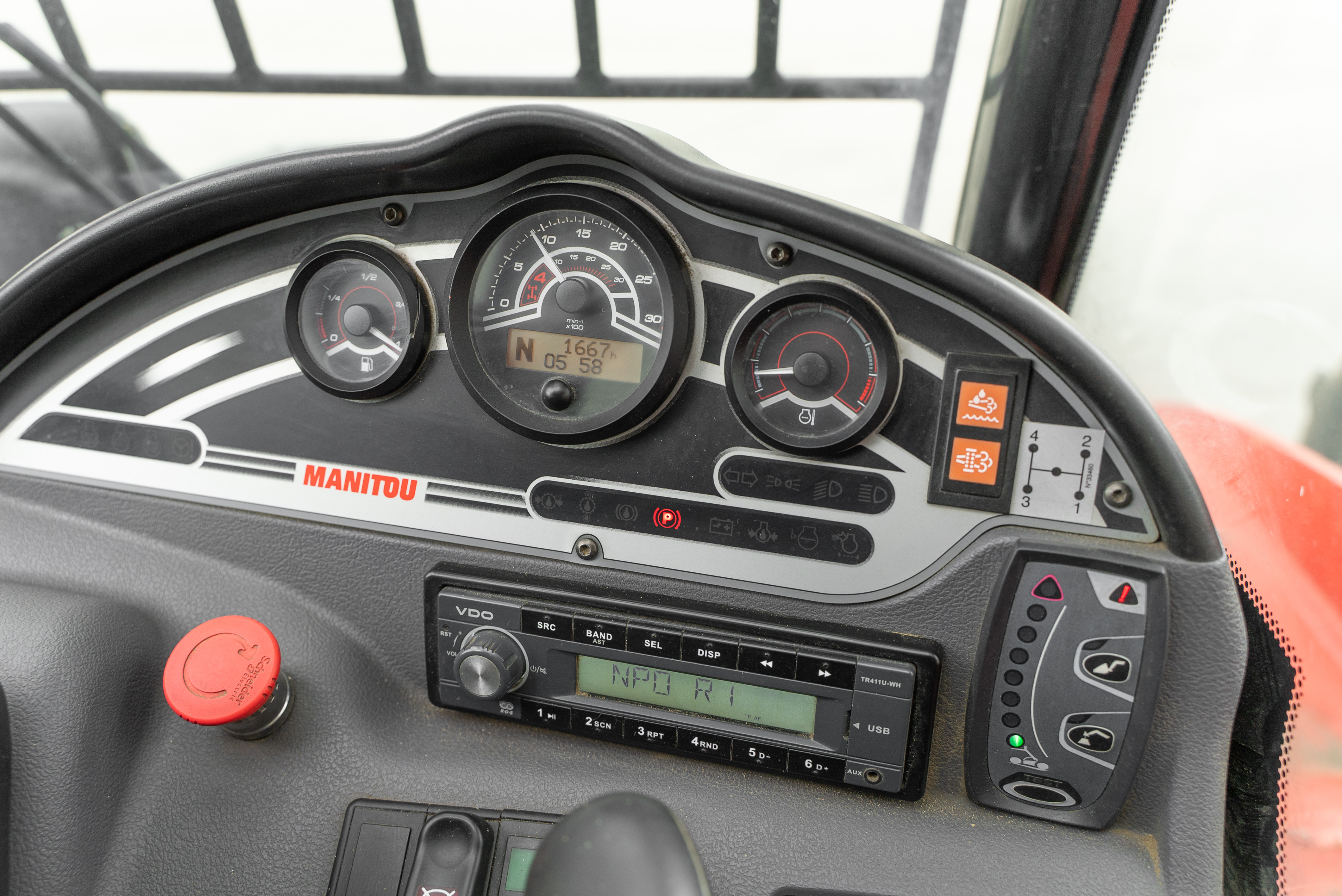 MT 933 EASY 75D ST5 S1 - Hours / Display