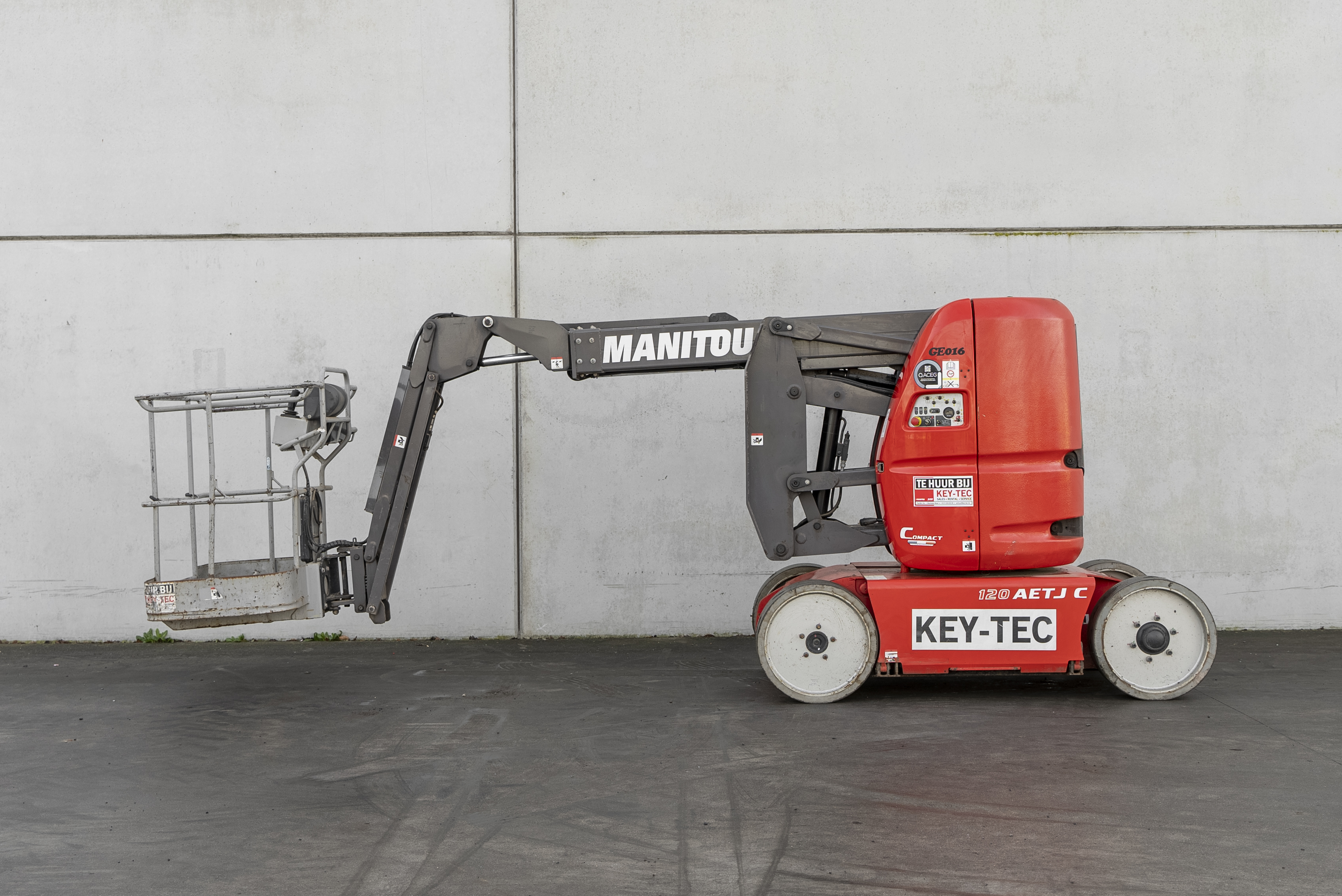 AETJ 120 COMPACT 2 - Side