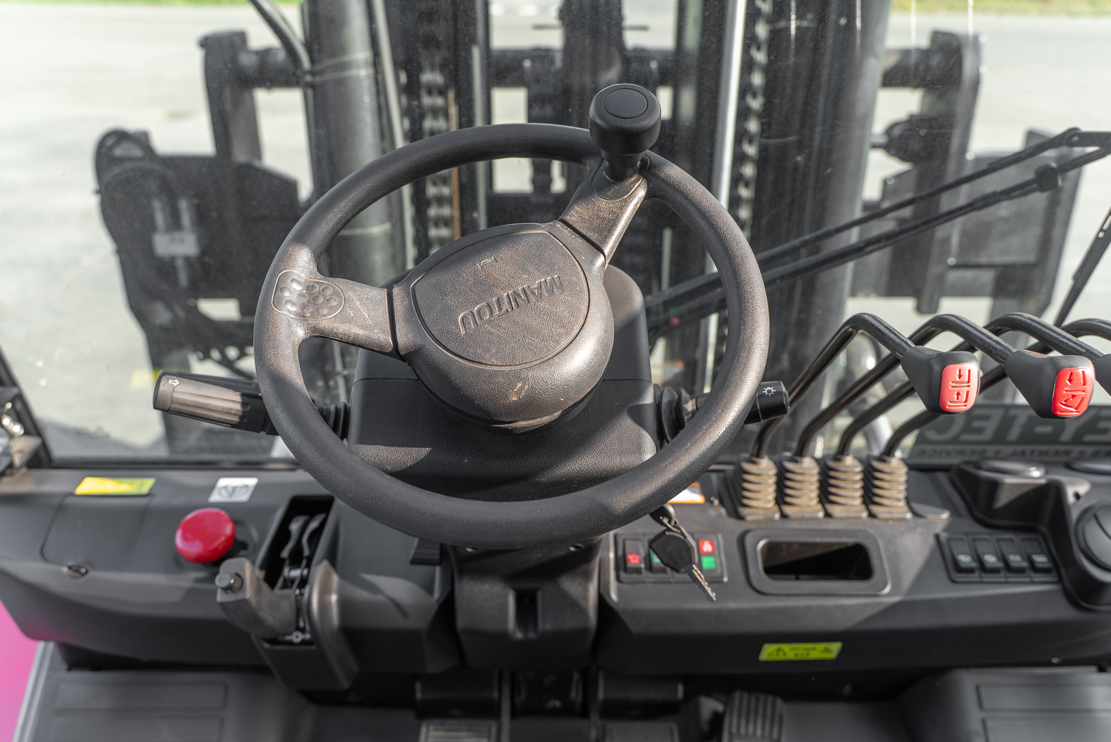 Manitou - Chariots élévateurs - MI 80 D D ST5 S1 - Intérieur avant