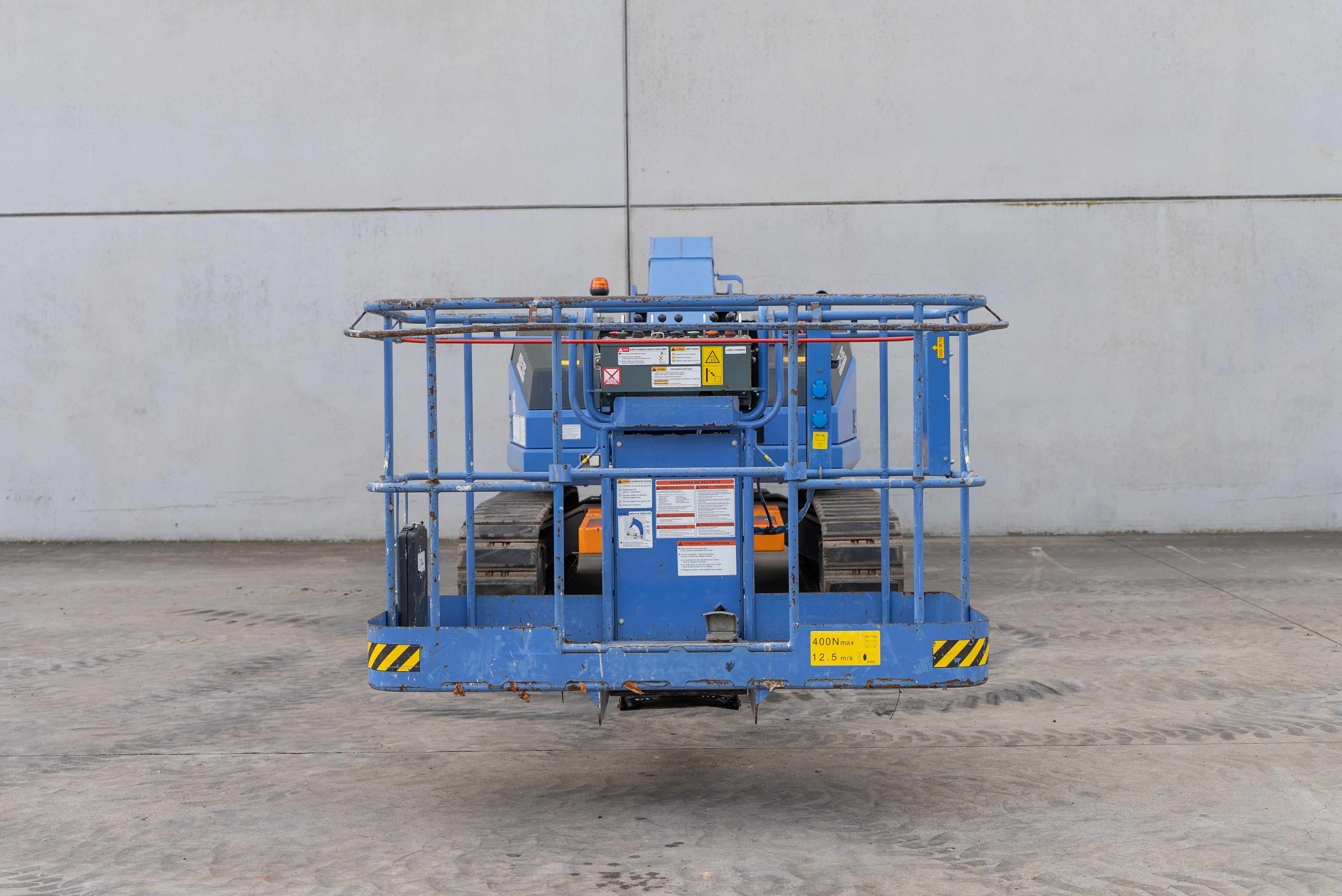 S15AUJ - Product image