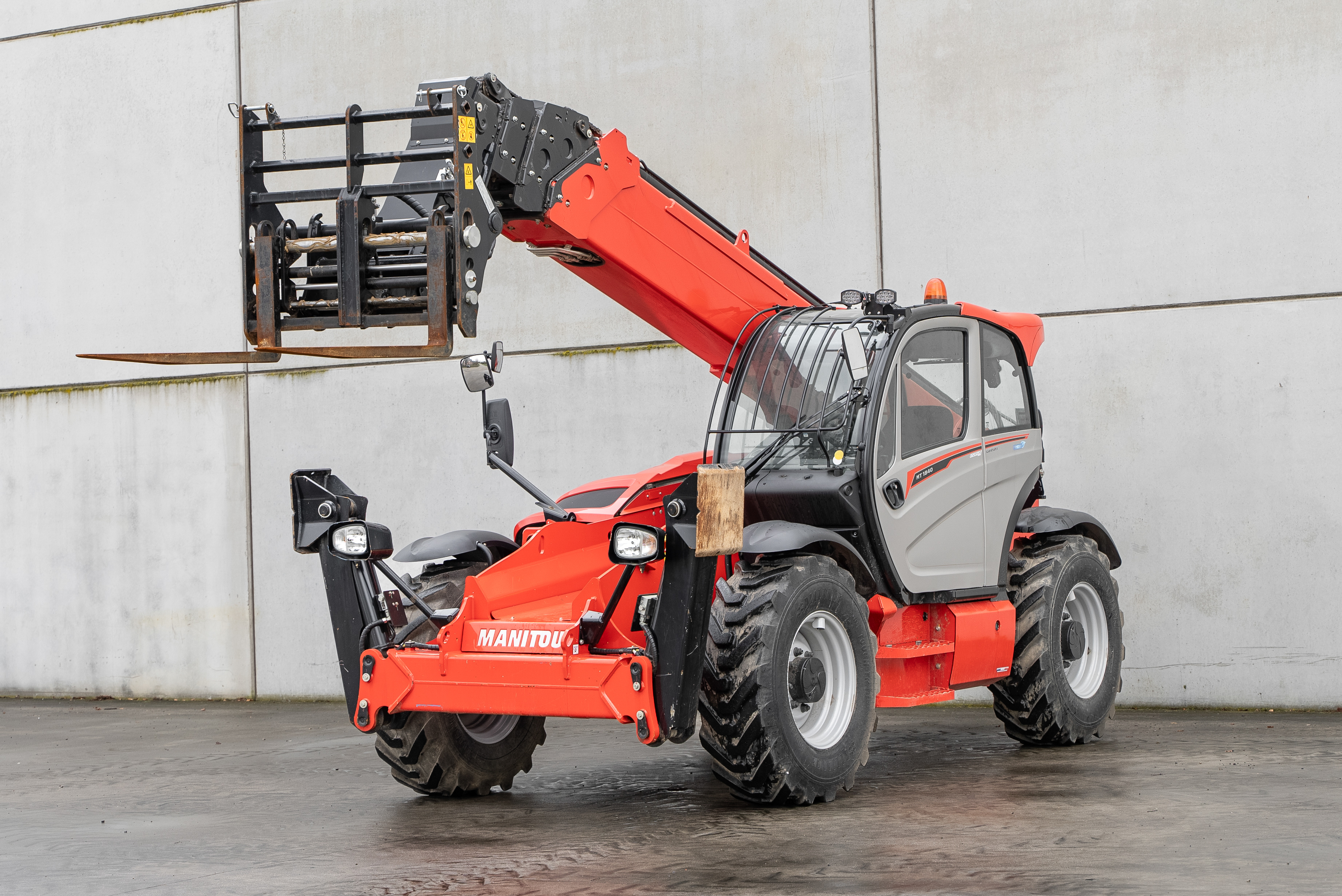Manitou - Télescopiques - MT 1840 EASY 75D ST5 S1 - Avant gauche