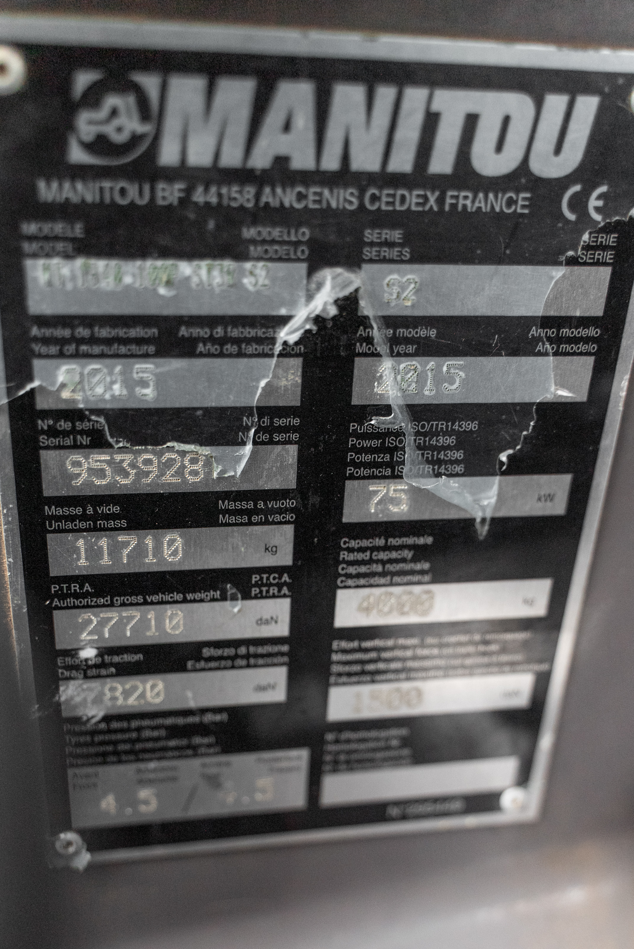 MT 1840 100P ST3B S2 - Identification plate