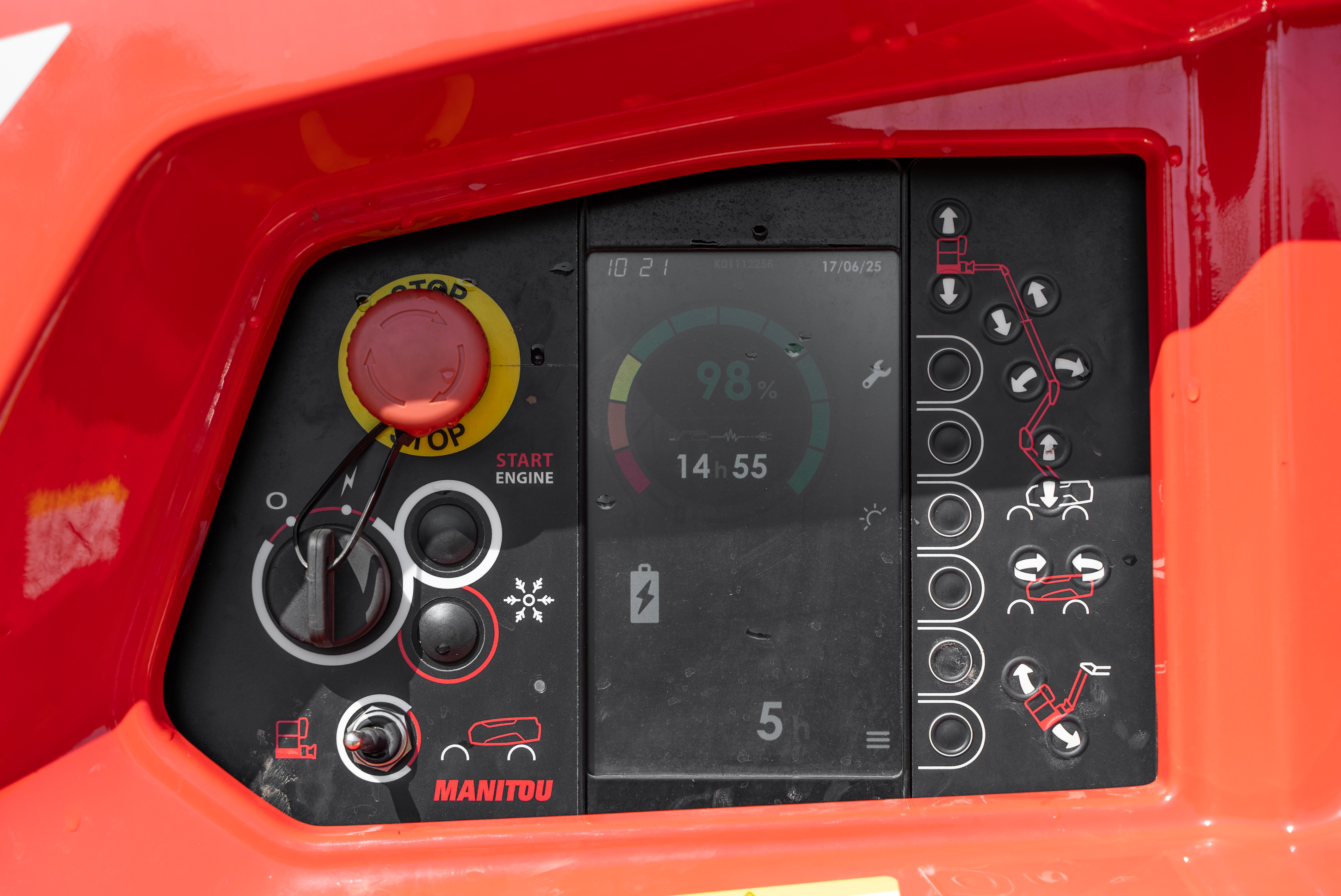 ATJE 200 RC 4RD S1 - Hours / Display