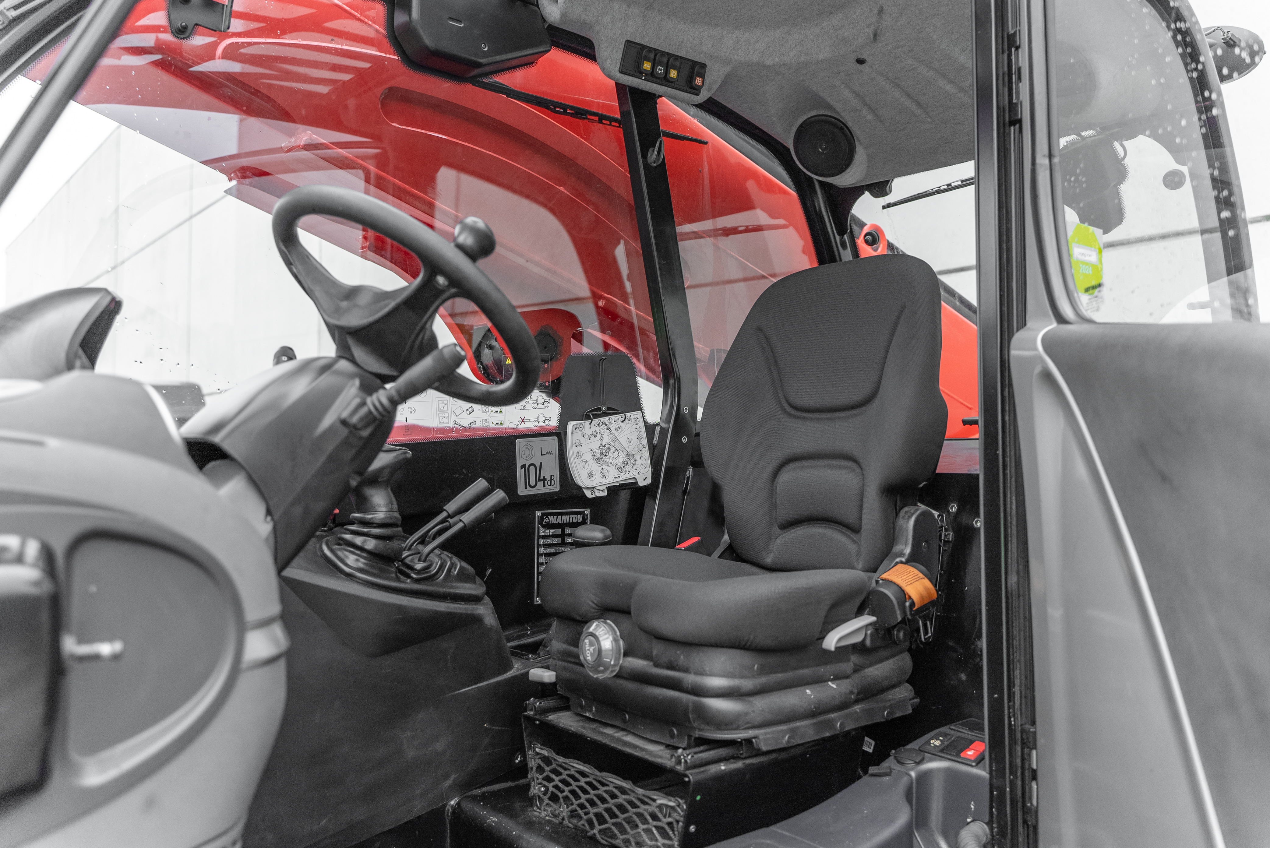 MT 1840 EASY 75D ST5 S1 - Interior back