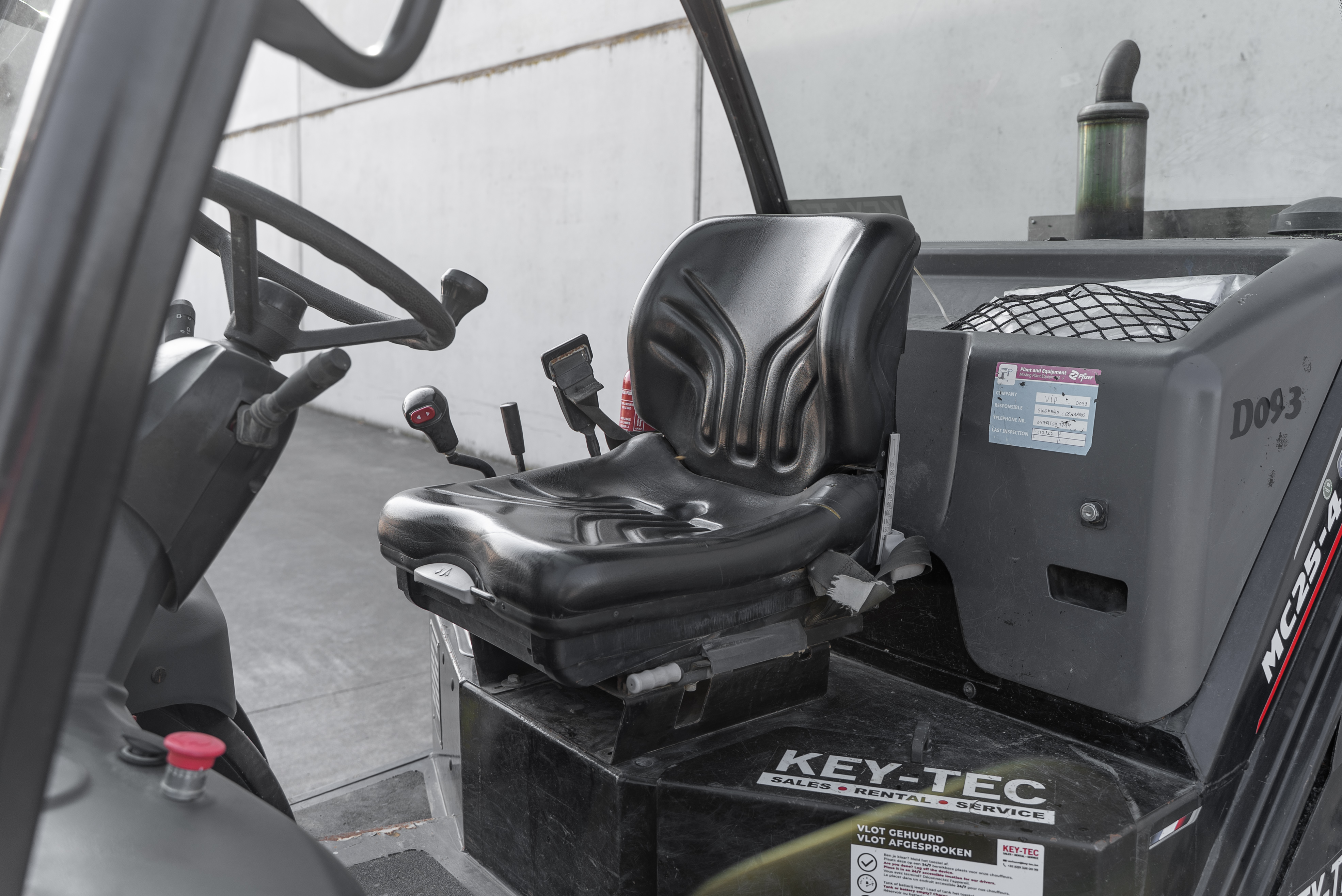 MC 25-4 D K ST5 S1 - Interior back