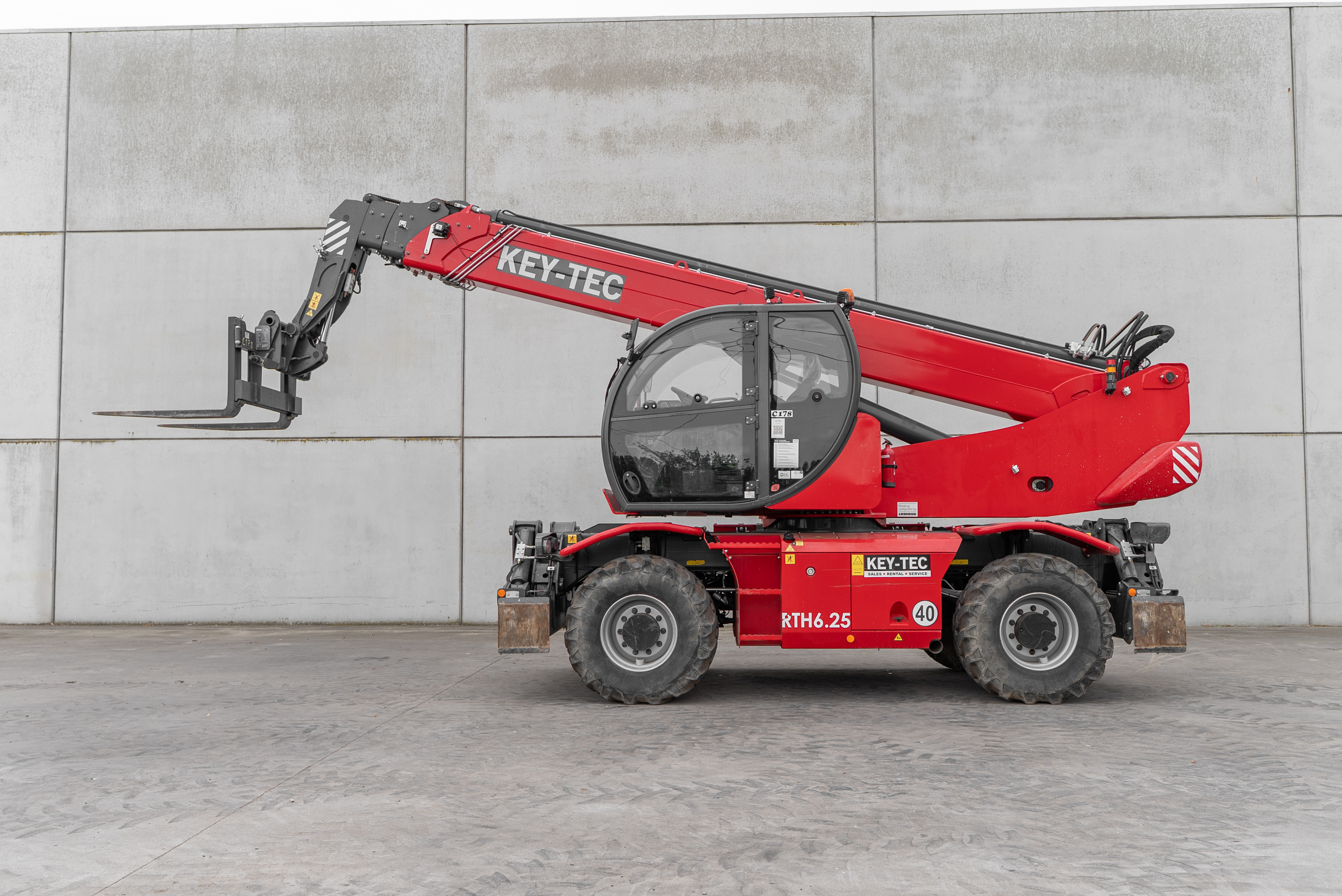 RTH 6.25 - Side