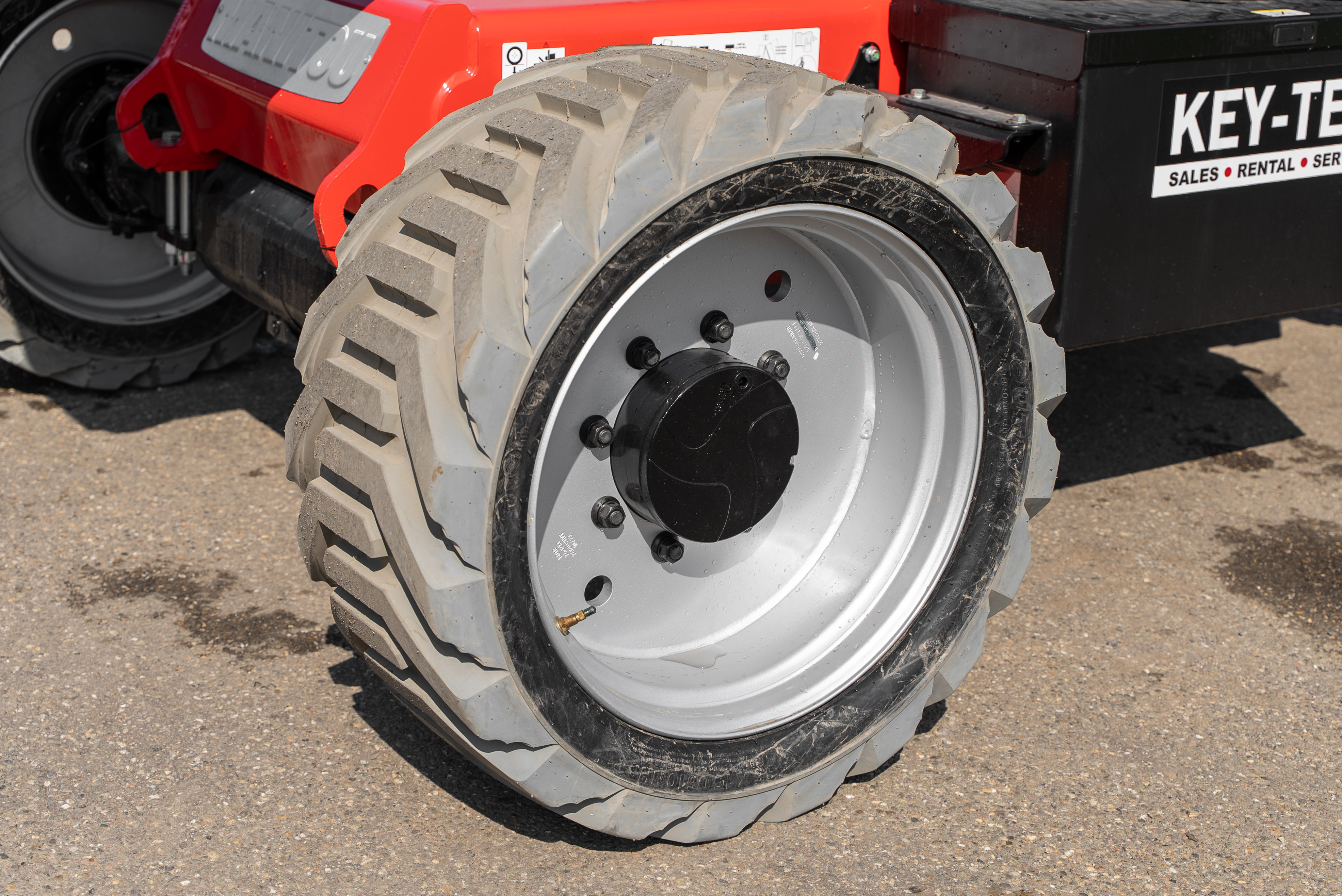 ATJ 180 E S1 - Chassis / Wheel