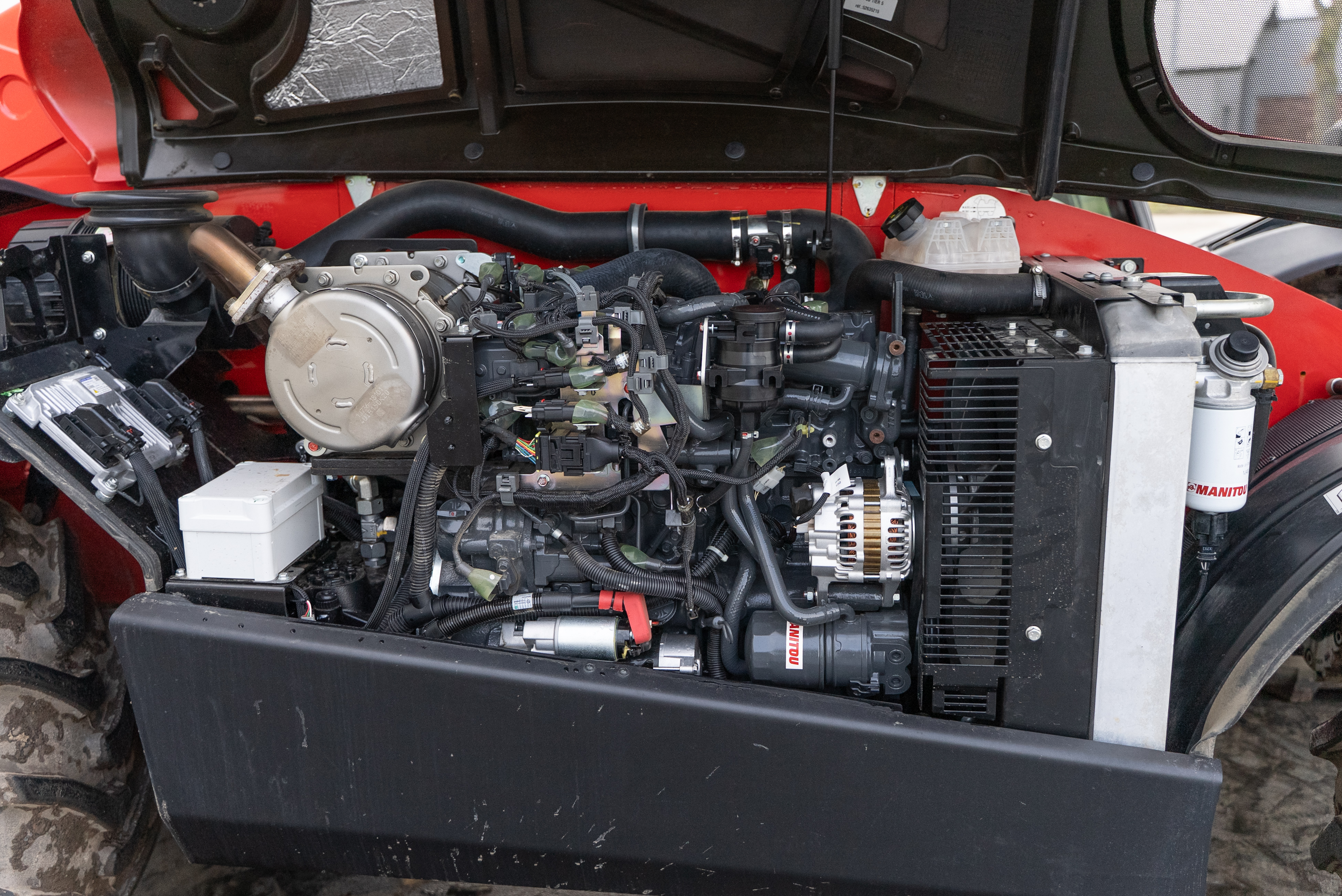 MT 730 H 75K ST5 S1 - Engine
