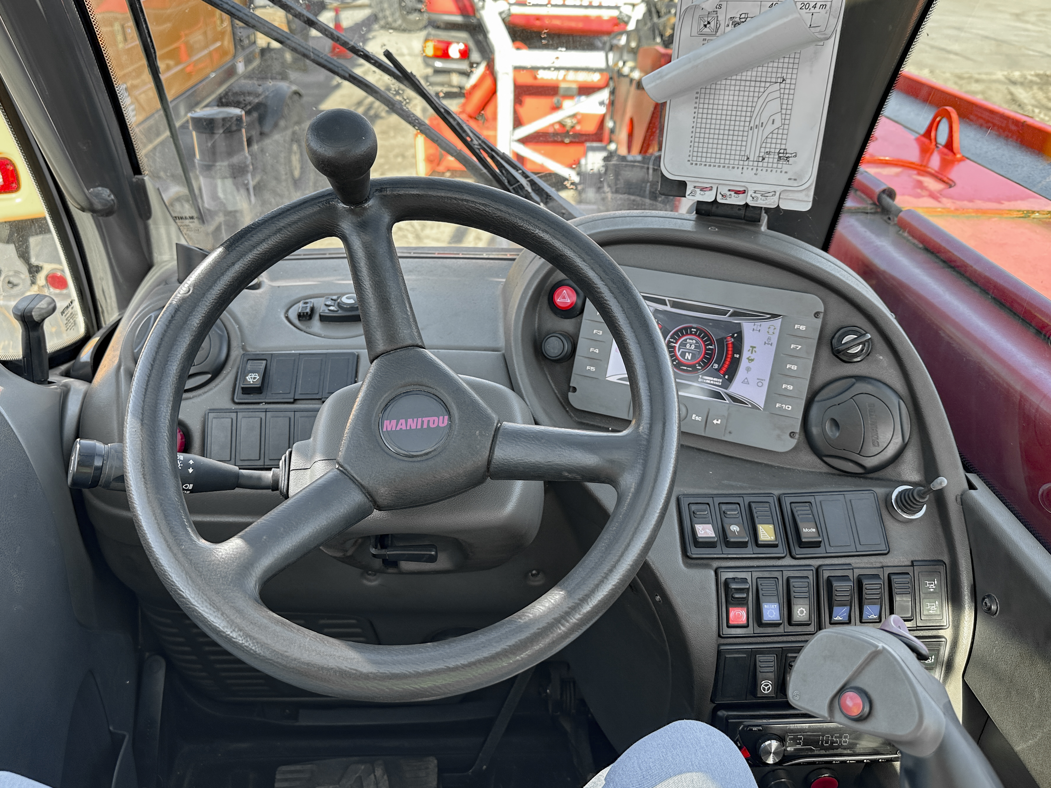 MRT 2150 PRIV+ - Interior front
