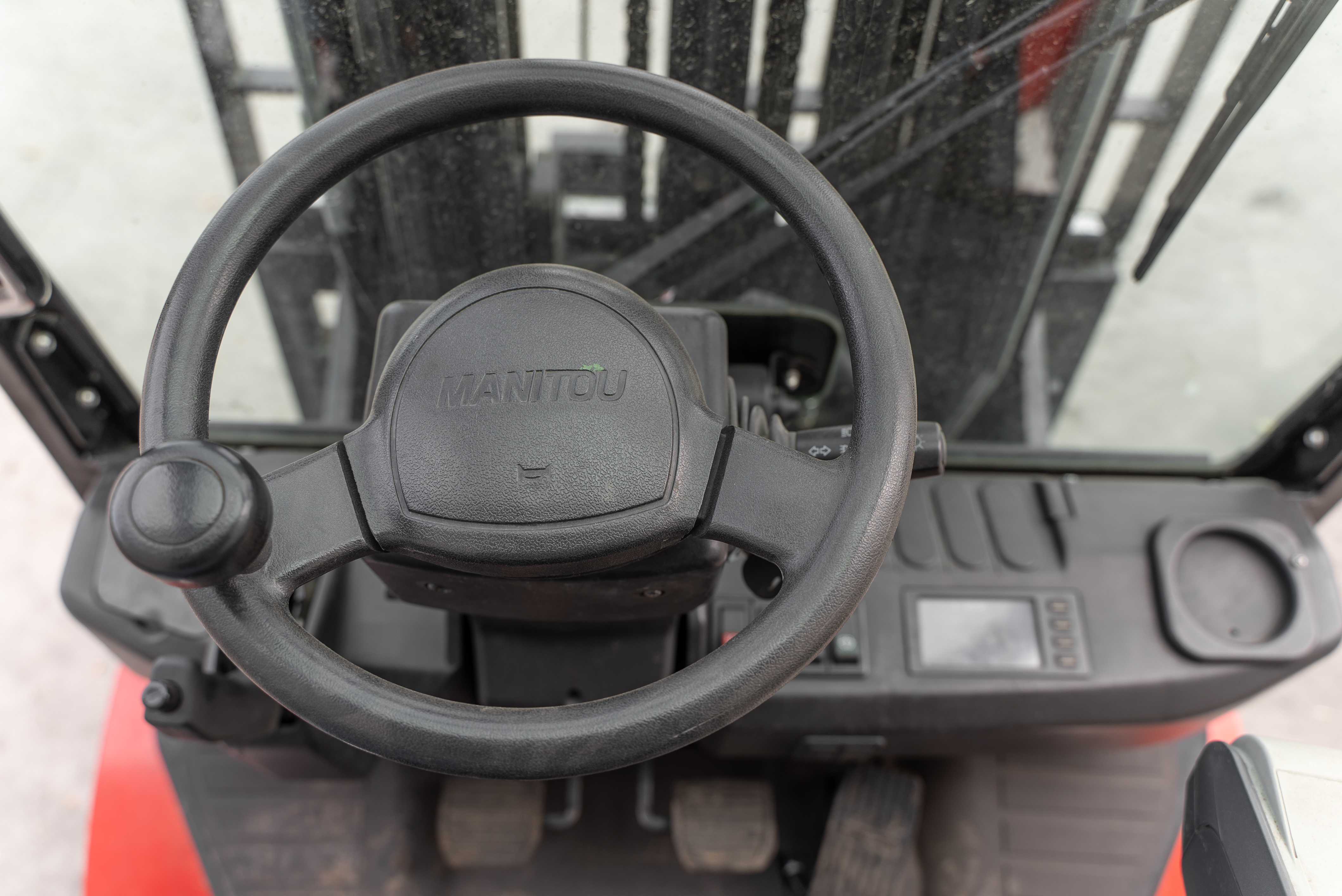 MI 30 D K ST5 S1 - Interior front