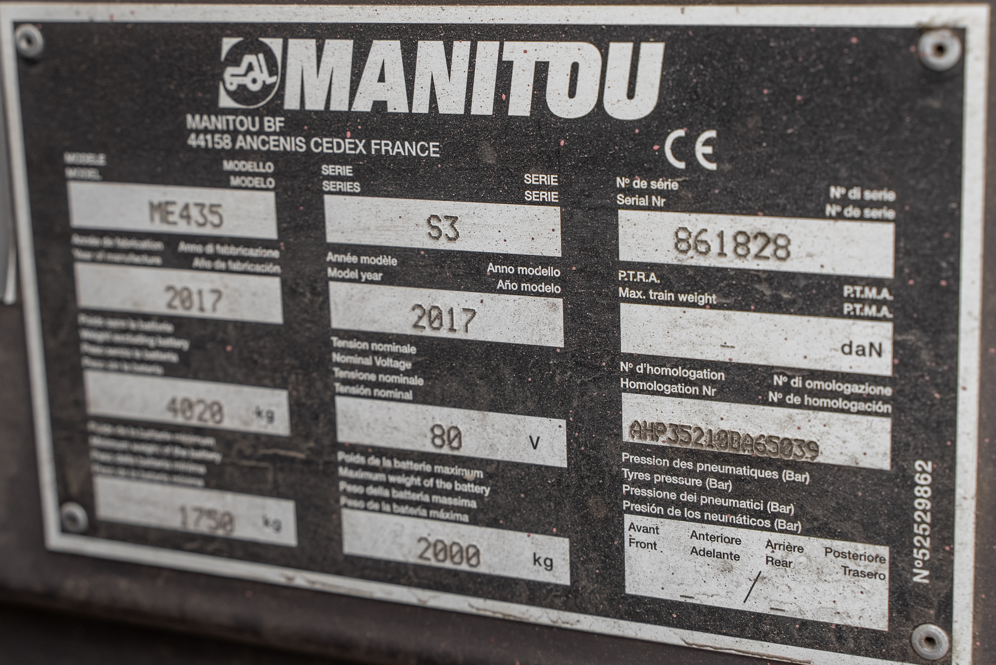 ME 435 80V S3 - Identification plate