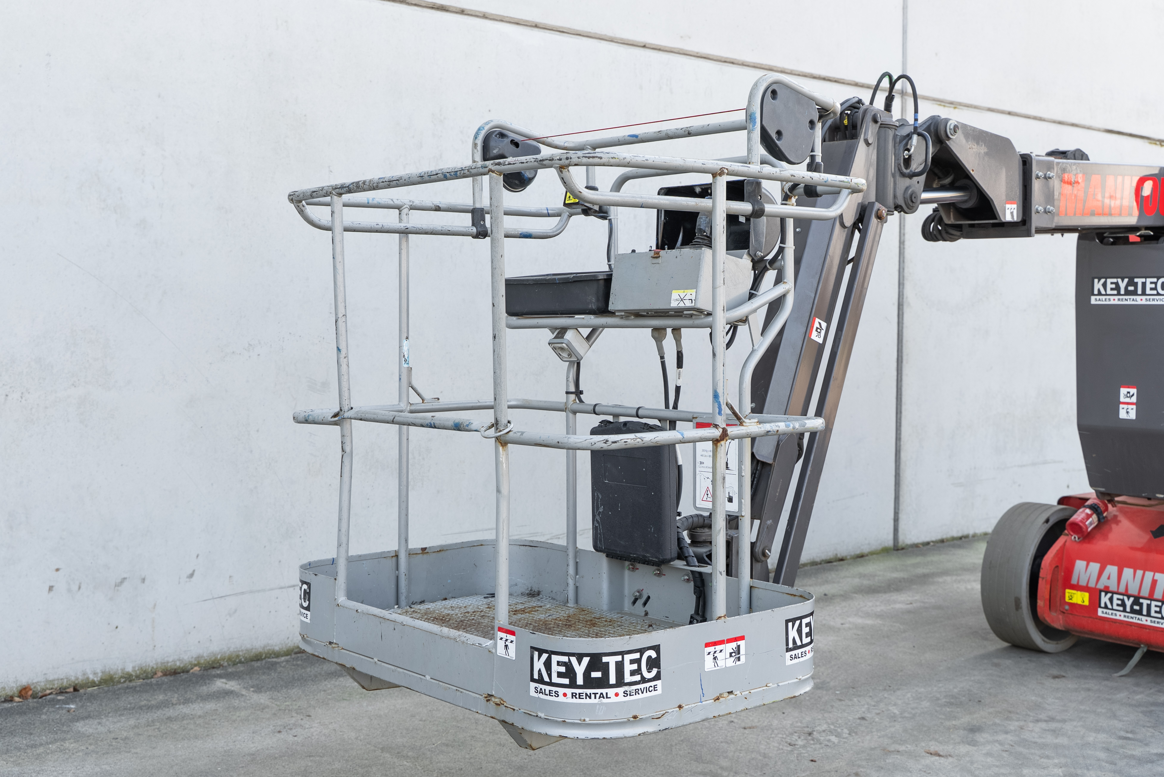 Manitou - Hoogwerkers - AETJ 120 COMPACT 2 3D - Interieur achter