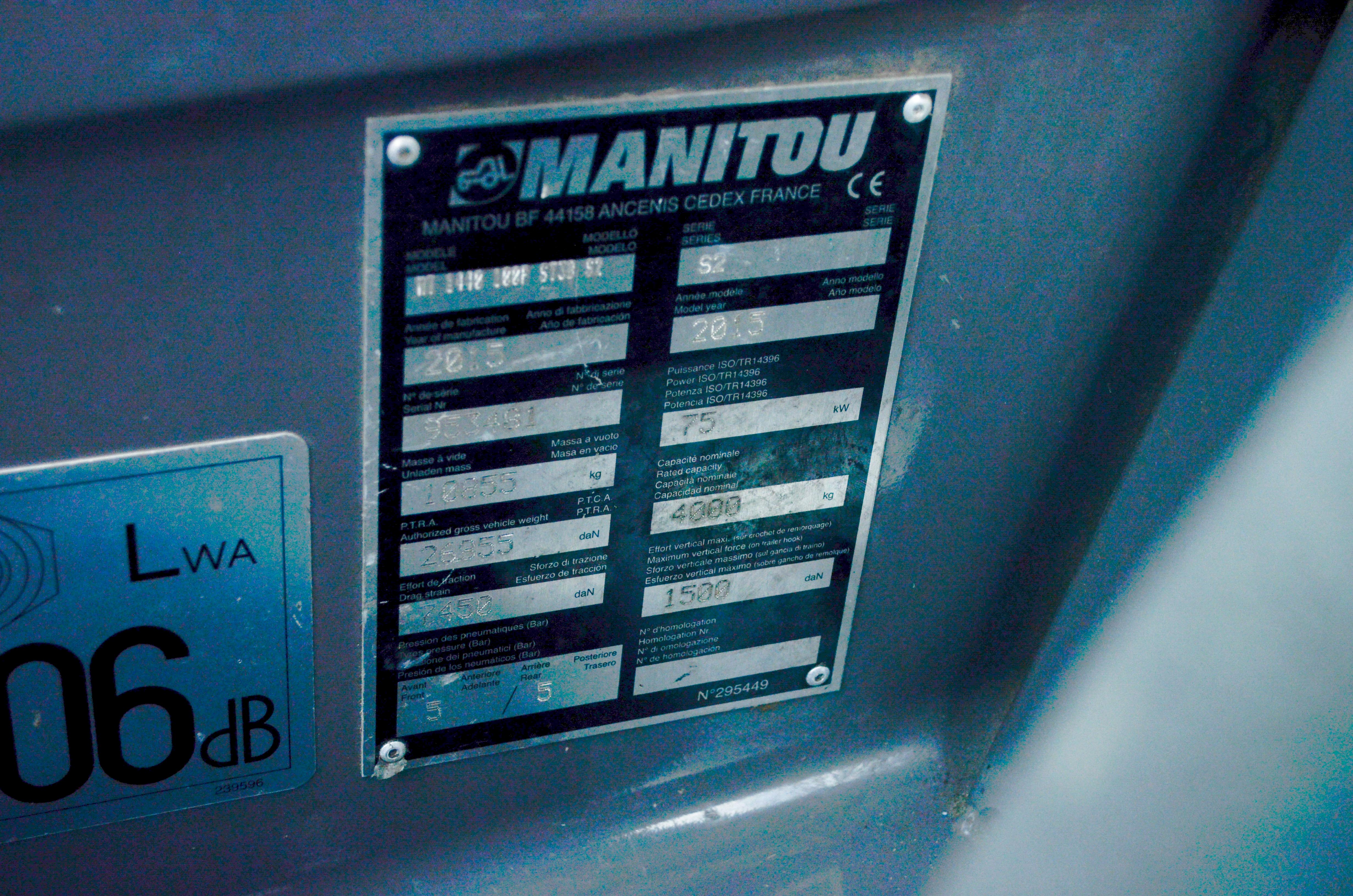 MT 1440 100P ST3B S2 - Identification plate