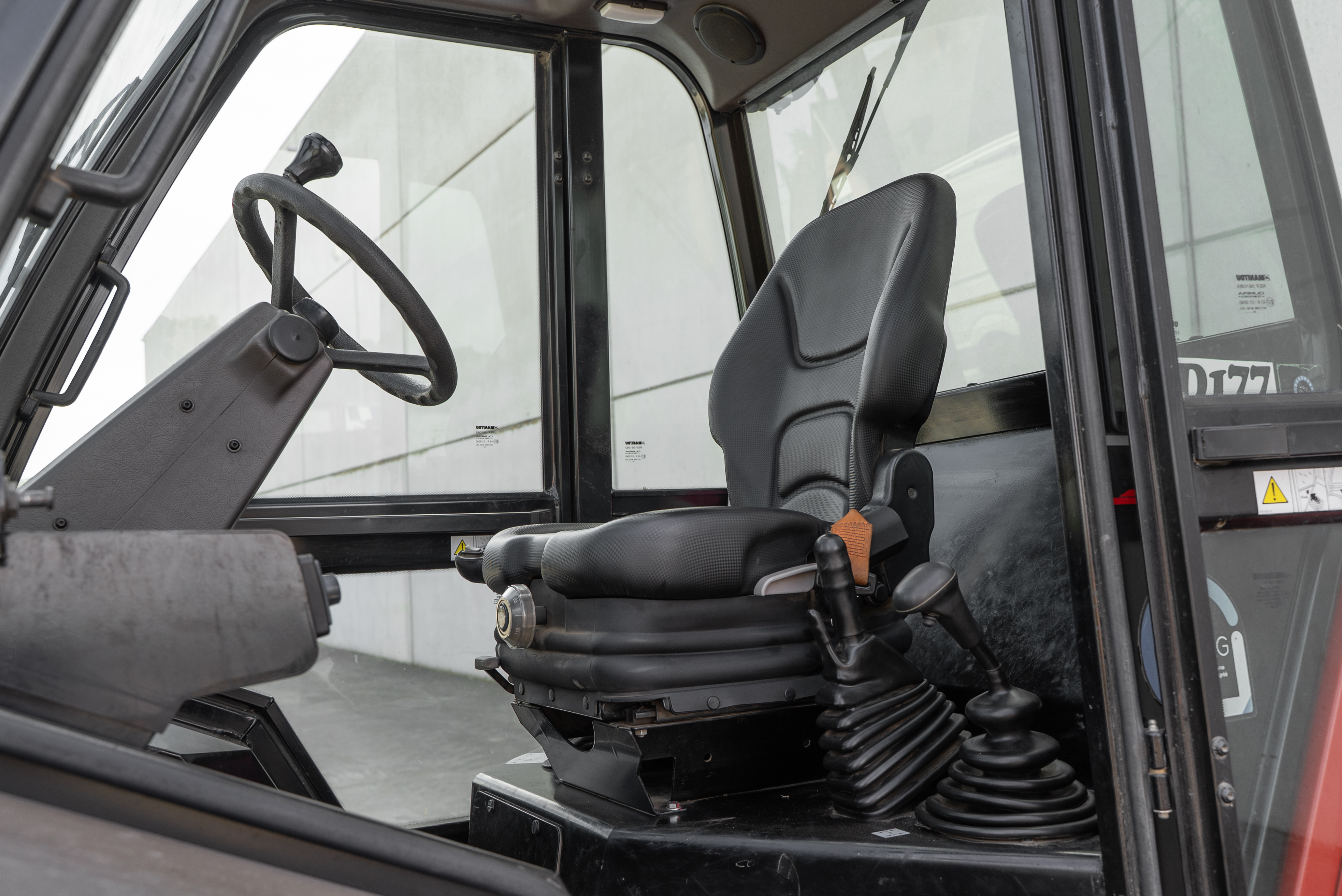 M 30-4 D ST5 S1 - Interior back